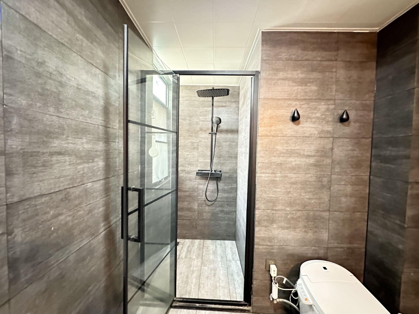 海航豪庭北苑 3室2厅2卫 355.0万 海航豪庭北苑 3室2厅2卫 355.0万客厅