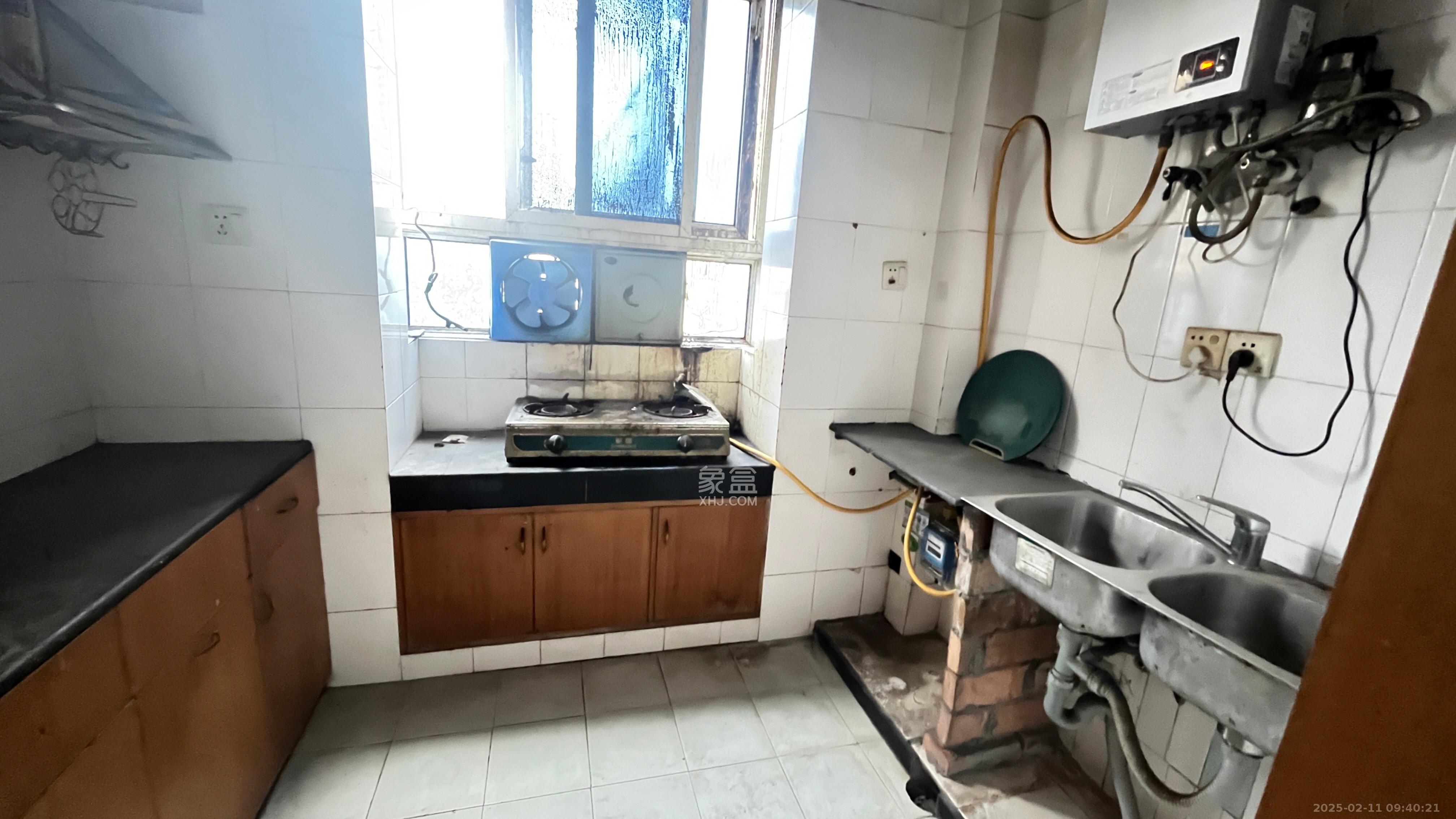 湘博楼 1室1厅1卫 1600.0元/月 湘博楼 1室1厅1卫 1600.0元/月室内图