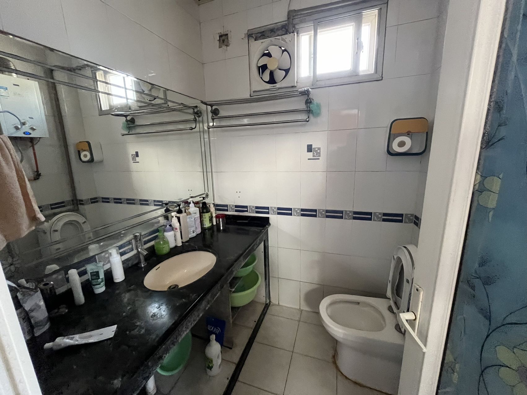 省人事劳动厅宿舍(龙舌坡236号) 3室2厅1卫 77.0万 省人事劳动厅宿舍(龙舌坡236号) 3室2厅1卫 77.0万客厅