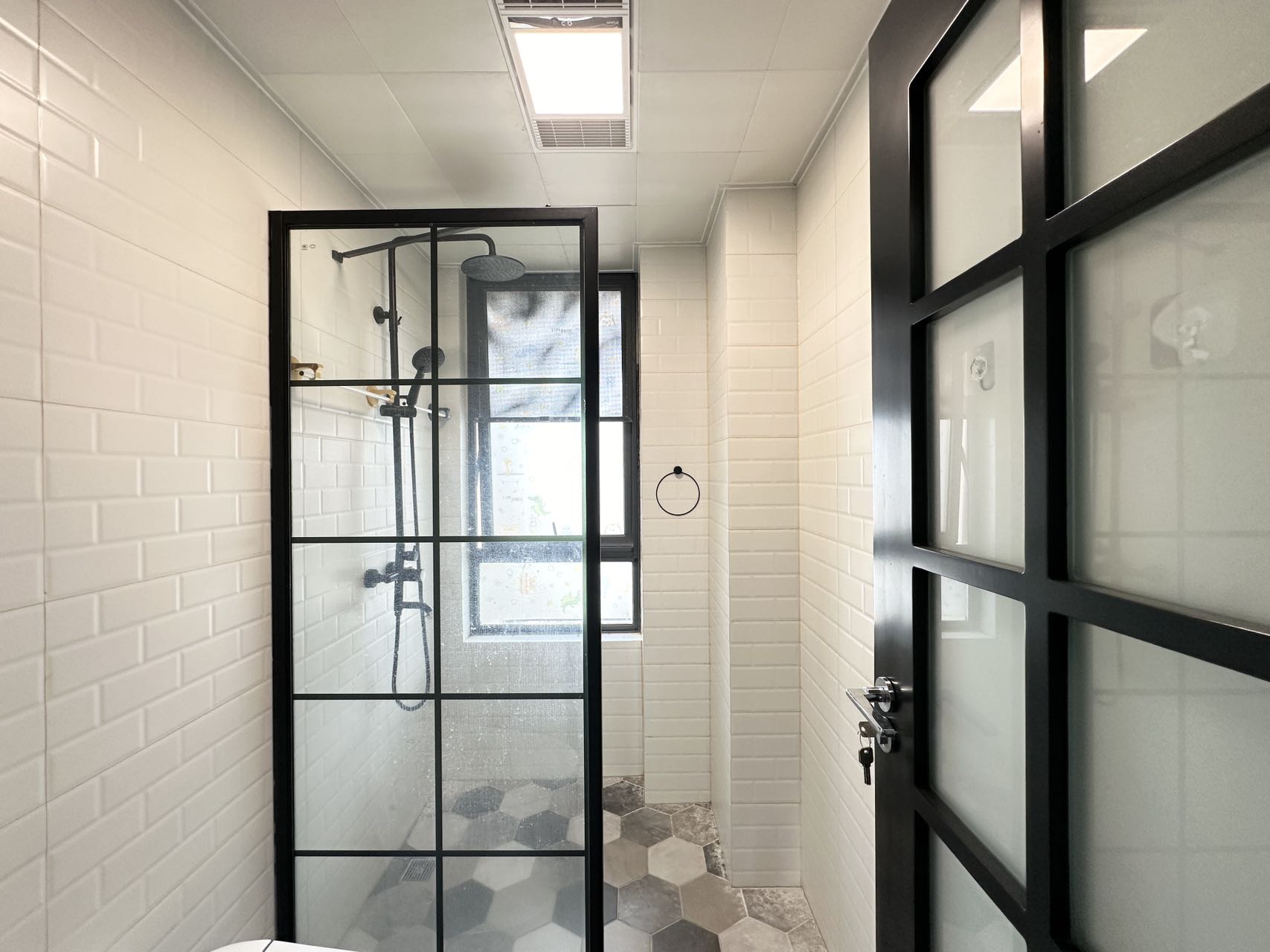 海航豪庭北苑 3室2厅2卫 355.0万 海航豪庭北苑 3室2厅2卫 355.0万客厅