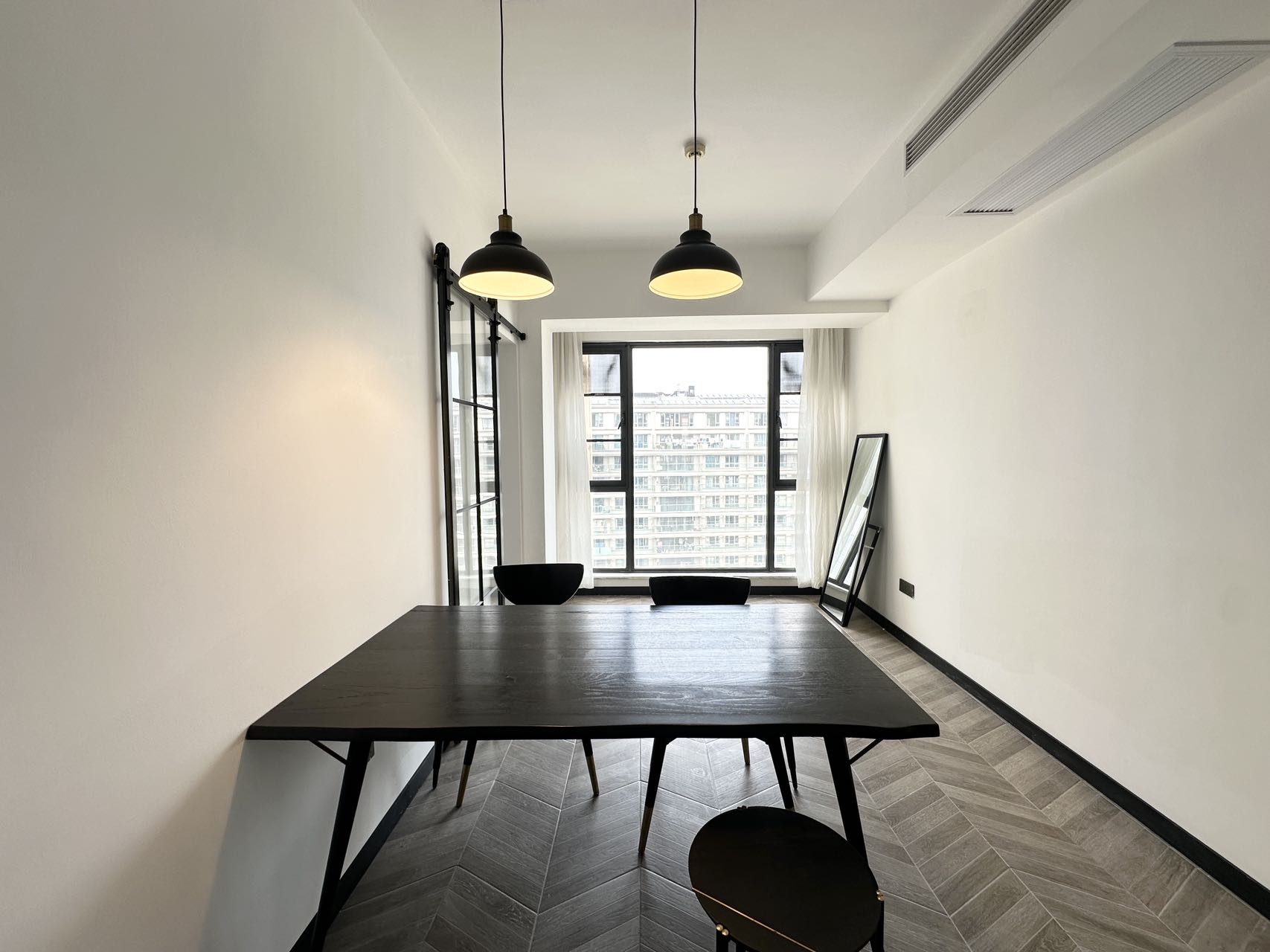 海航豪庭北苑 3室2厅2卫 355.0万 海航豪庭北苑 3室2厅2卫 355.0万客厅