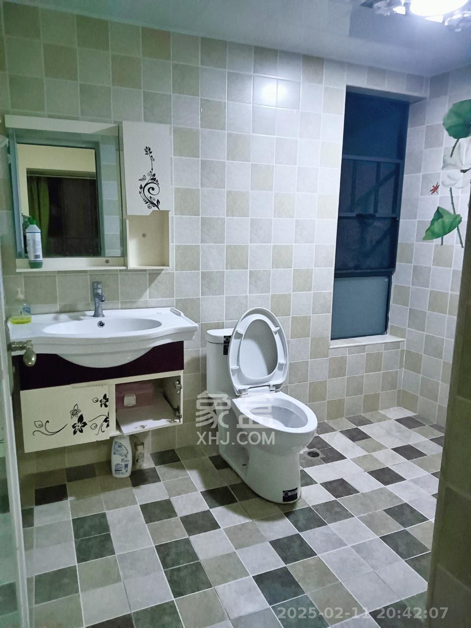 五矿紫湖香醍 4室2厅2卫 2500.0元/月 五矿紫湖香醍 4室2厅2卫 2500.0元/月室内图