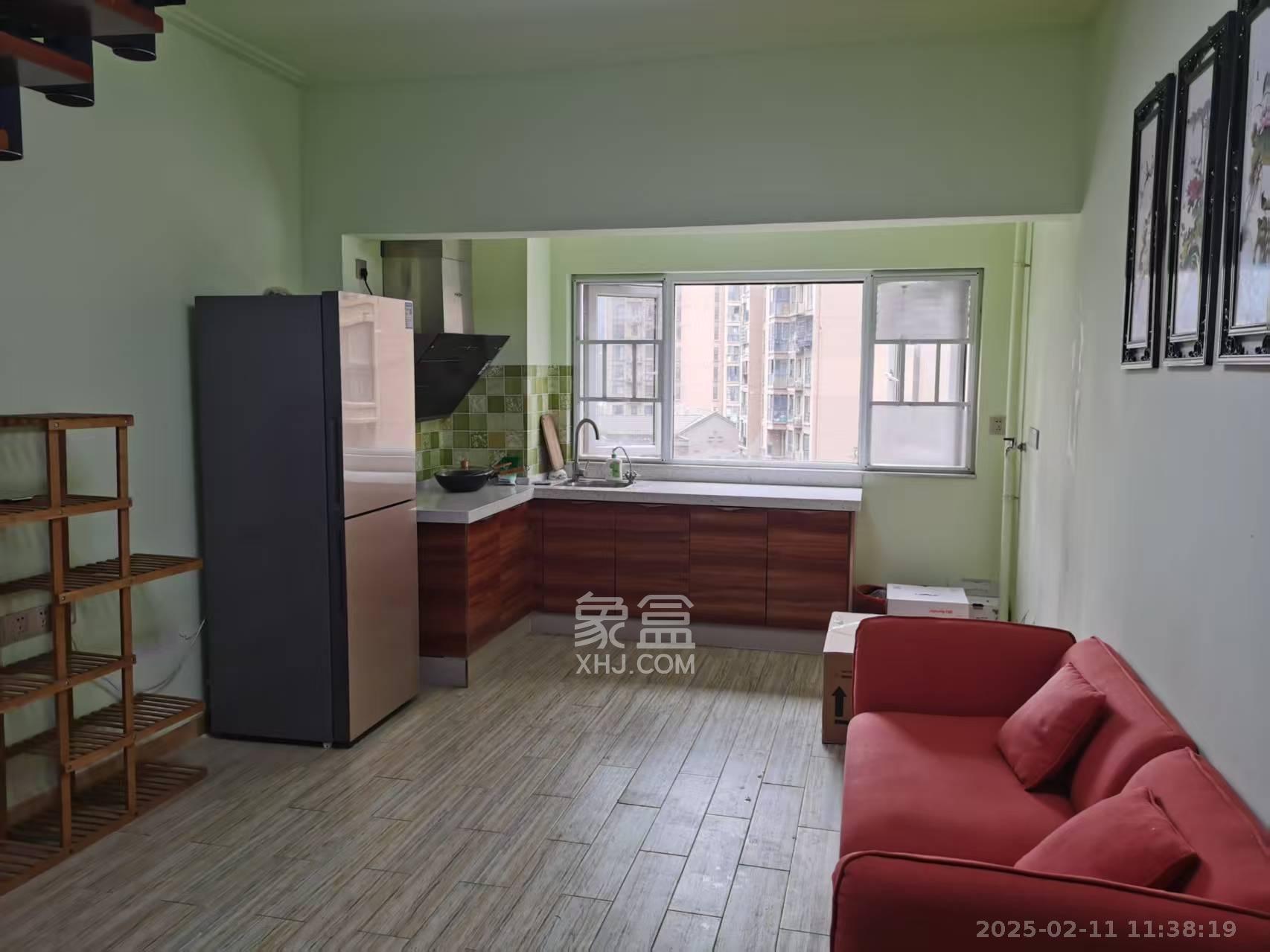 COCO蜜城  1室1厅1卫    2200.0元/月 COCO蜜城  1室1厅1卫    2200.0元/月室内图