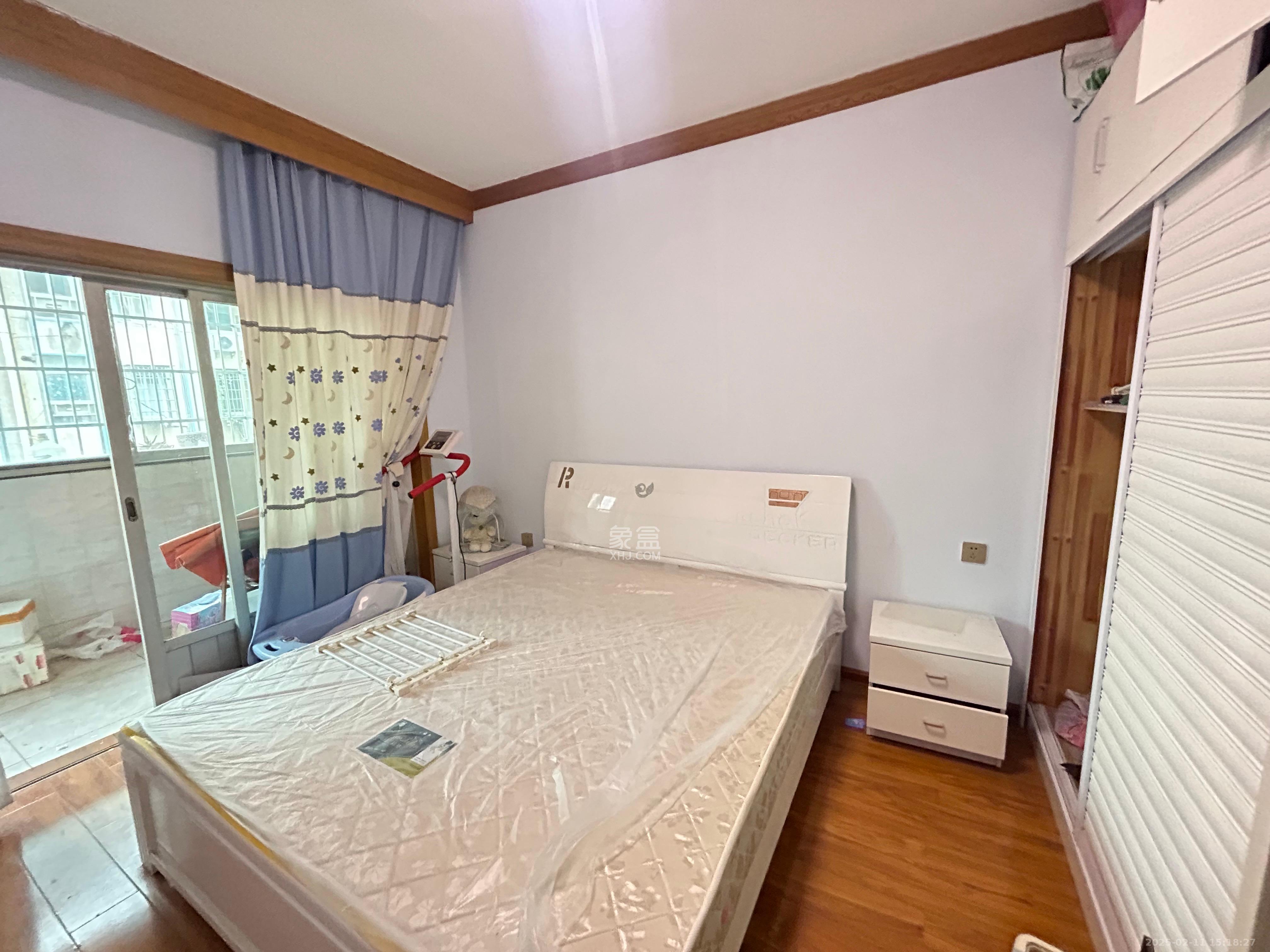 三湘小区  3室2厅1卫    1600.0元/月室内图