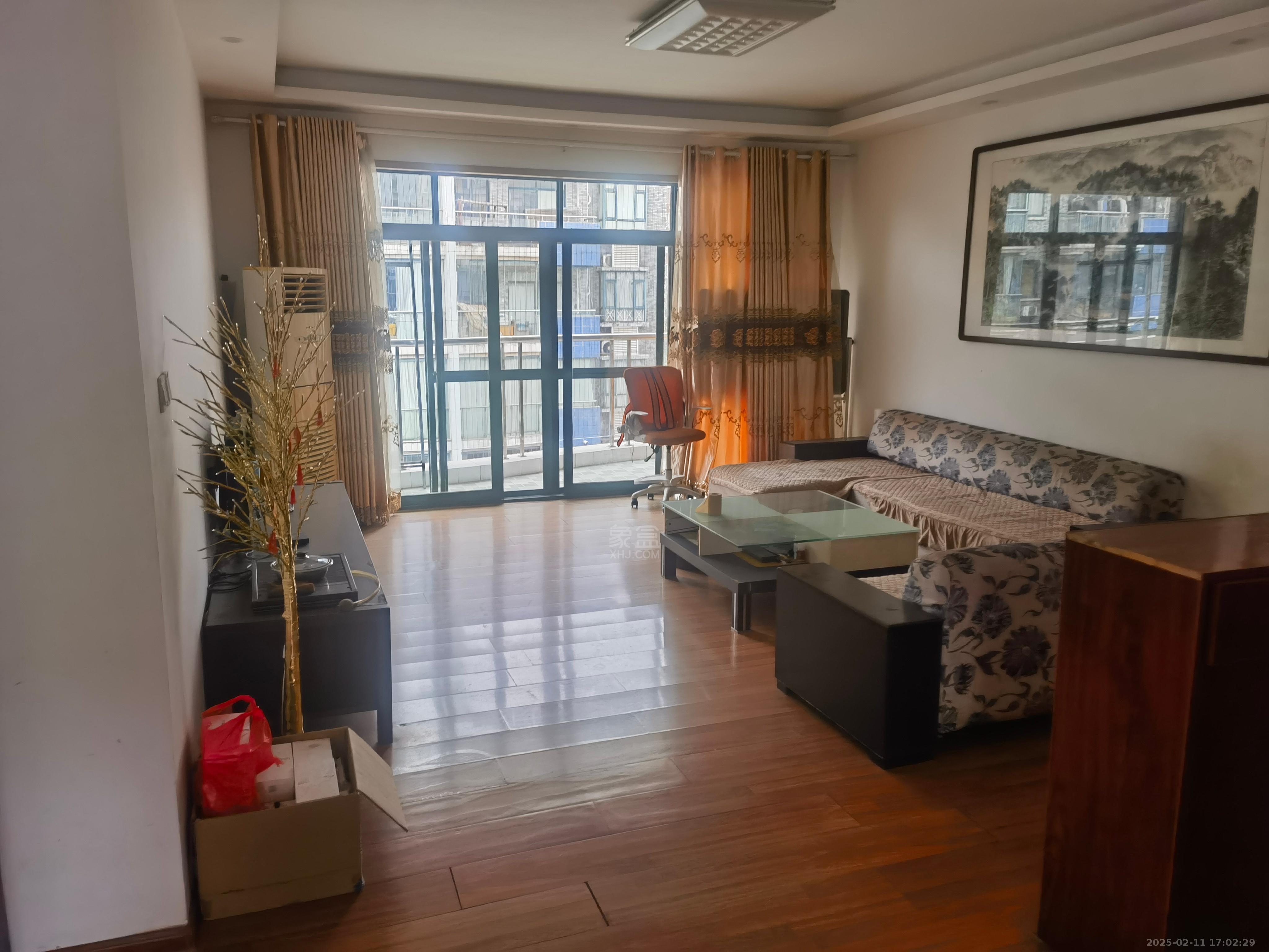 海创明珠花园 3室2厅1卫 1200.0元/月 海创明珠花园 3室2厅1卫 1200.0元/月室内图