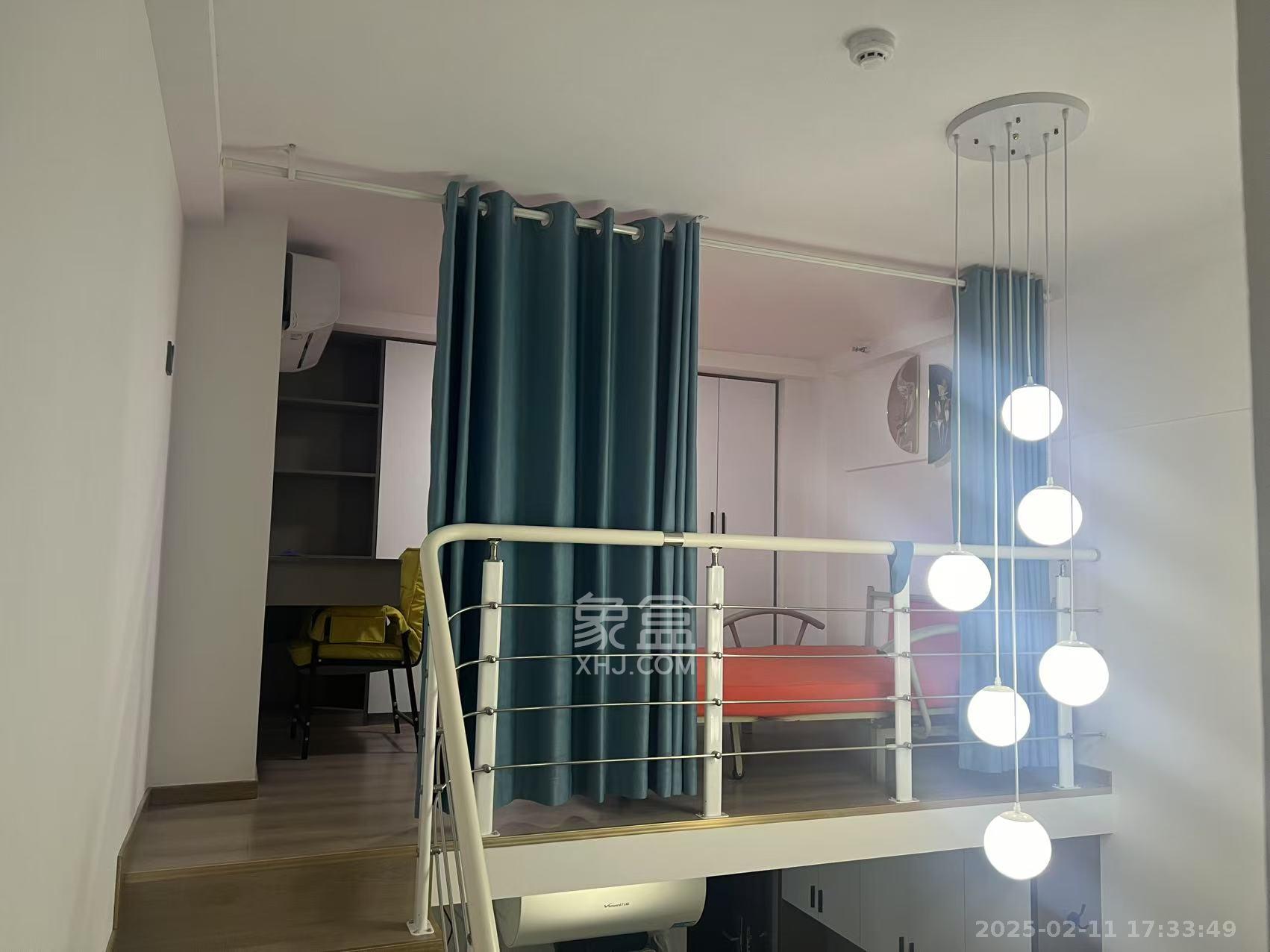 太阳城 2室2厅1卫 1700.0元/月 太阳城 2室2厅1卫 1700.0元/月室内图