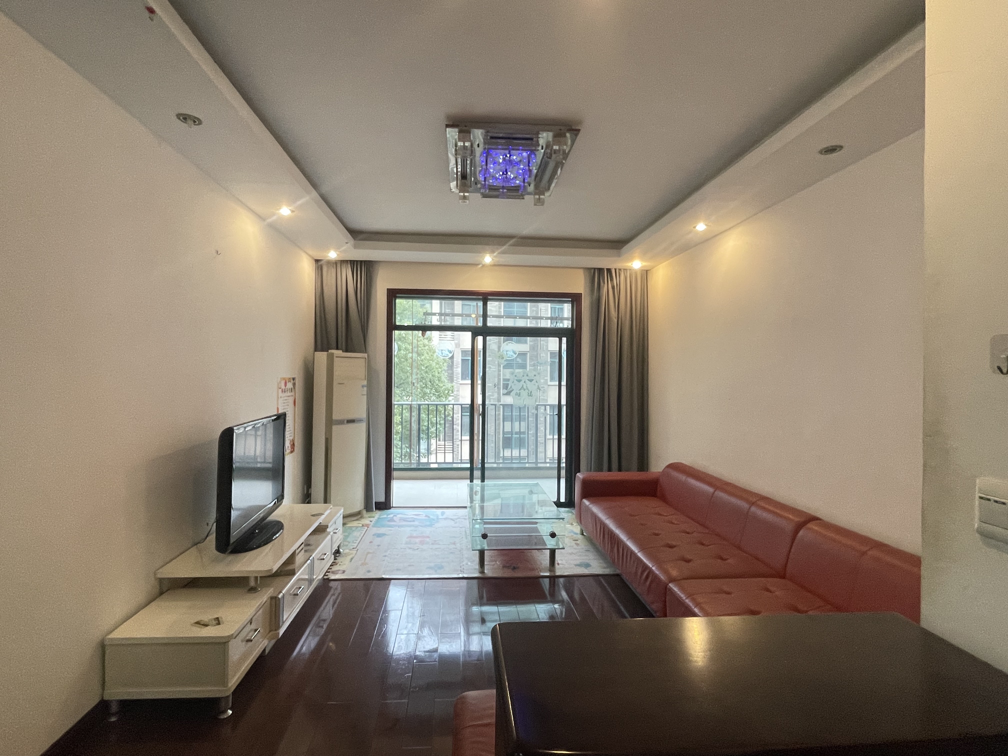 尚格名城1.1期 春江花月  2室1厅2卫    1600.0元/月户型图