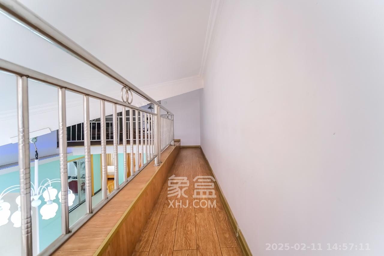 湘瑞家园  3室2厅1卫   1400.00元/月室内图