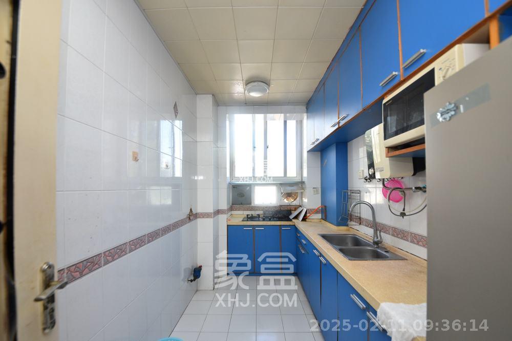 广济苑公寓 3室2厅2卫 2600.0元/月 广济苑公寓 3室2厅2卫 2600.0元/月室内图