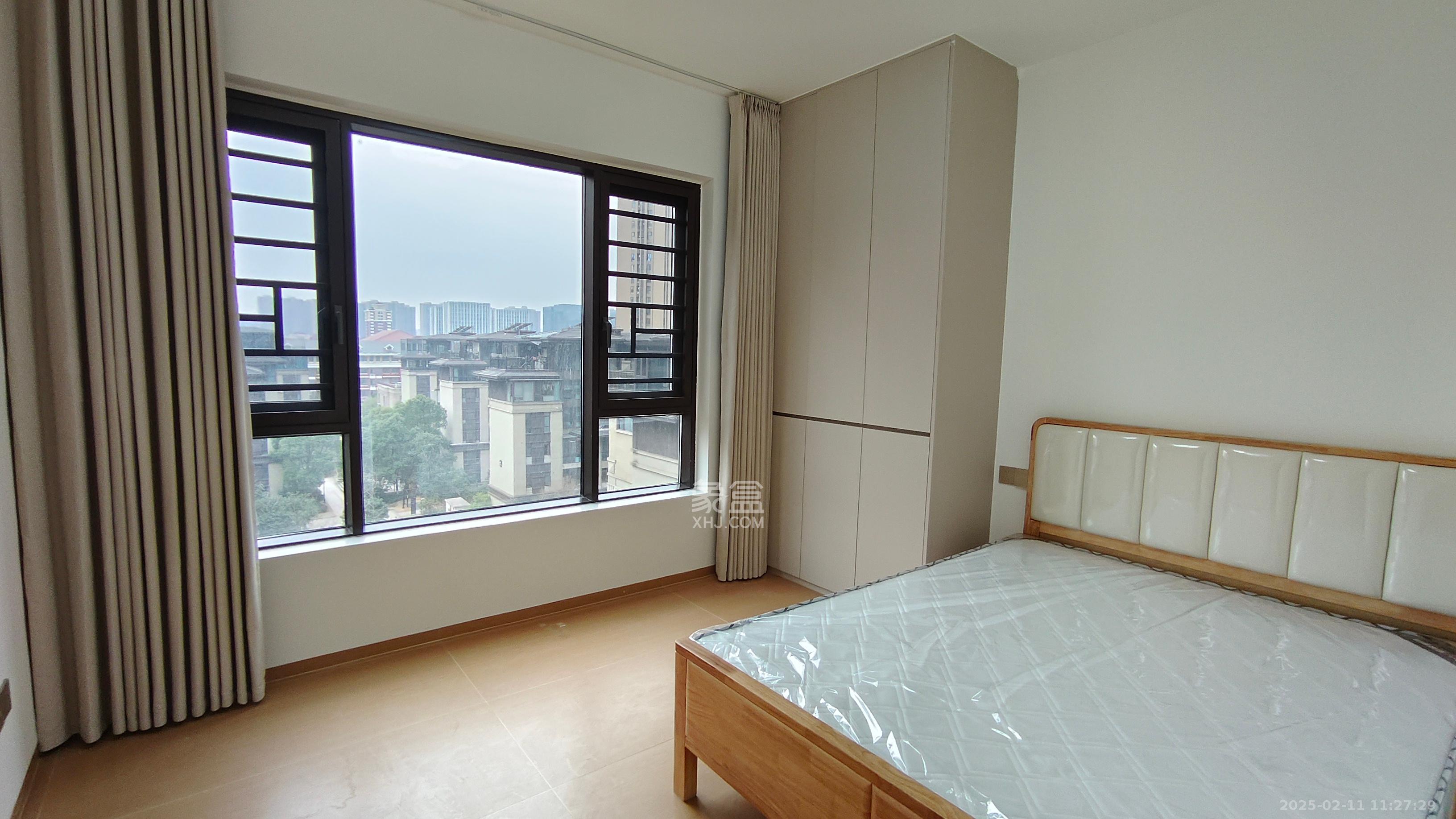 洋湖18克拉(旷远洋湖18克拉)  4室1厅1卫    4500.0元/月 洋湖18克拉(旷远洋湖18克拉)  4室1厅1卫    4500.0元/月室内图