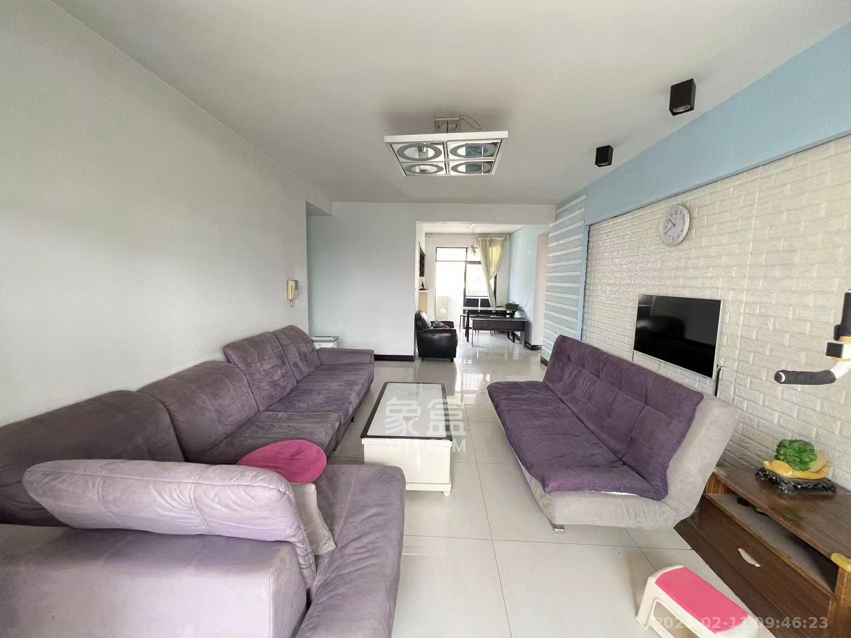 世嘉国际华城  3室2厅2卫    3200.0元/月 世嘉国际华城  3室2厅2卫    3200.0元/月室内图