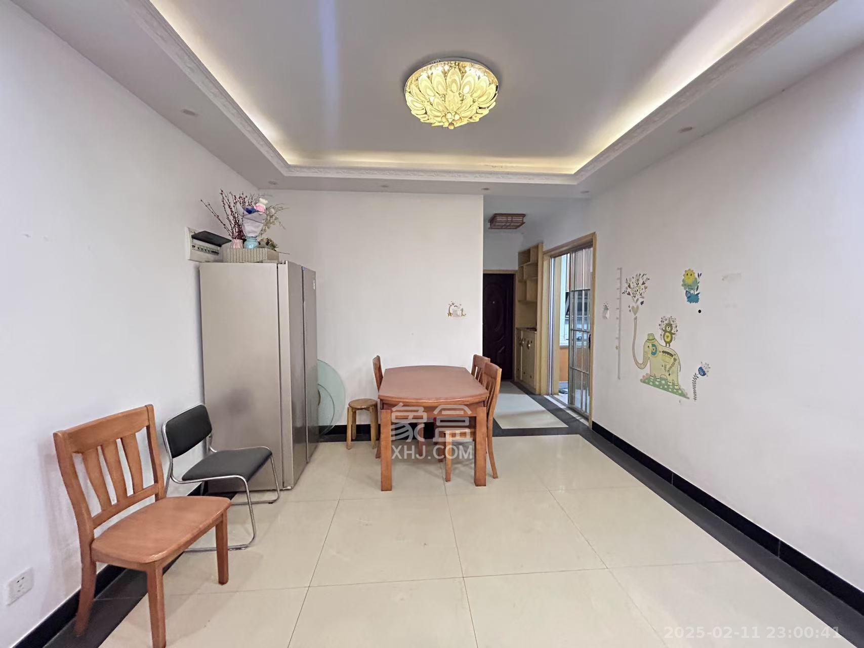 金鼎公园尚  3室2厅1卫    2000.0元/月 金鼎公园尚  3室2厅1卫    2000.0元/月室内图