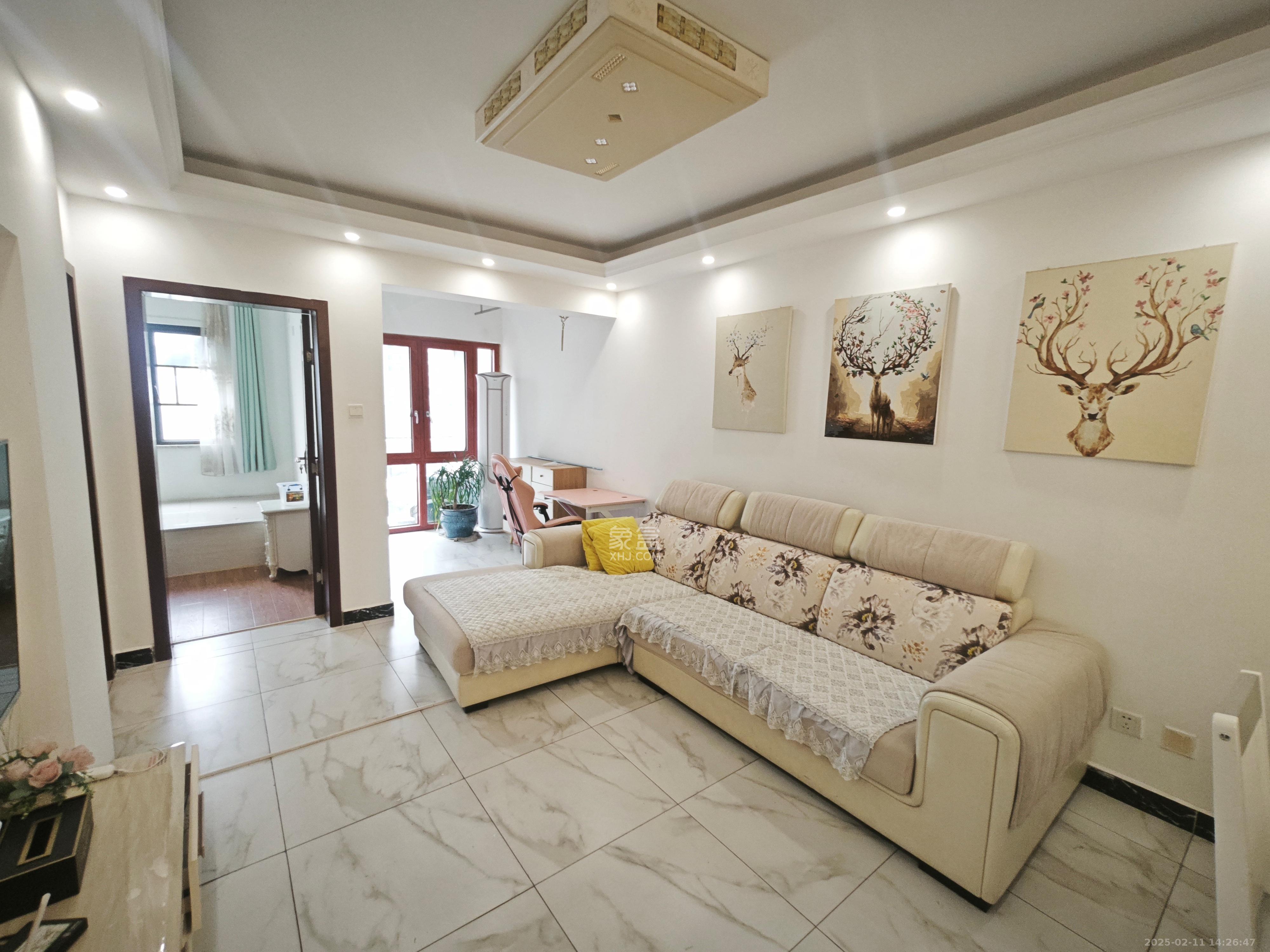 保利城(中航城国际社区、郡原美村) 3室2厅1卫 2300.0元/月 保利城(中航城国际社区、郡原美村) 3室2厅1卫 2300.0元/月室内图