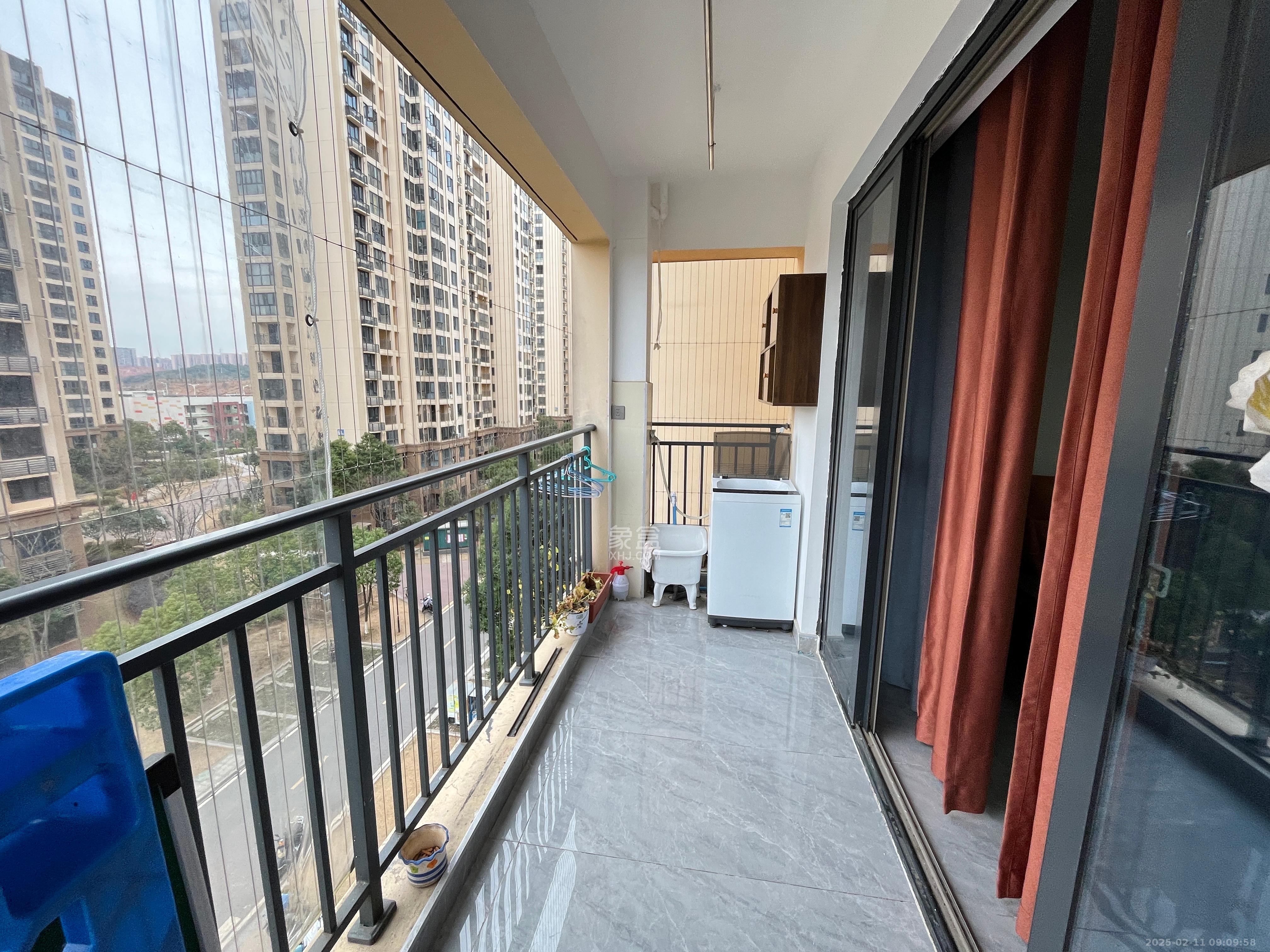 怡海星城 3室2厅2卫 2000.0元/月 怡海星城 3室2厅2卫 2000.0元/月室内图