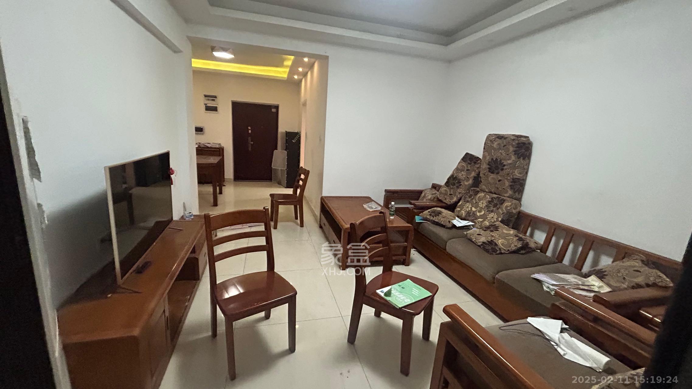 和美星城 2室2厅1卫 1800.0元/月 和美星城 2室2厅1卫 1800.0元/月室内图