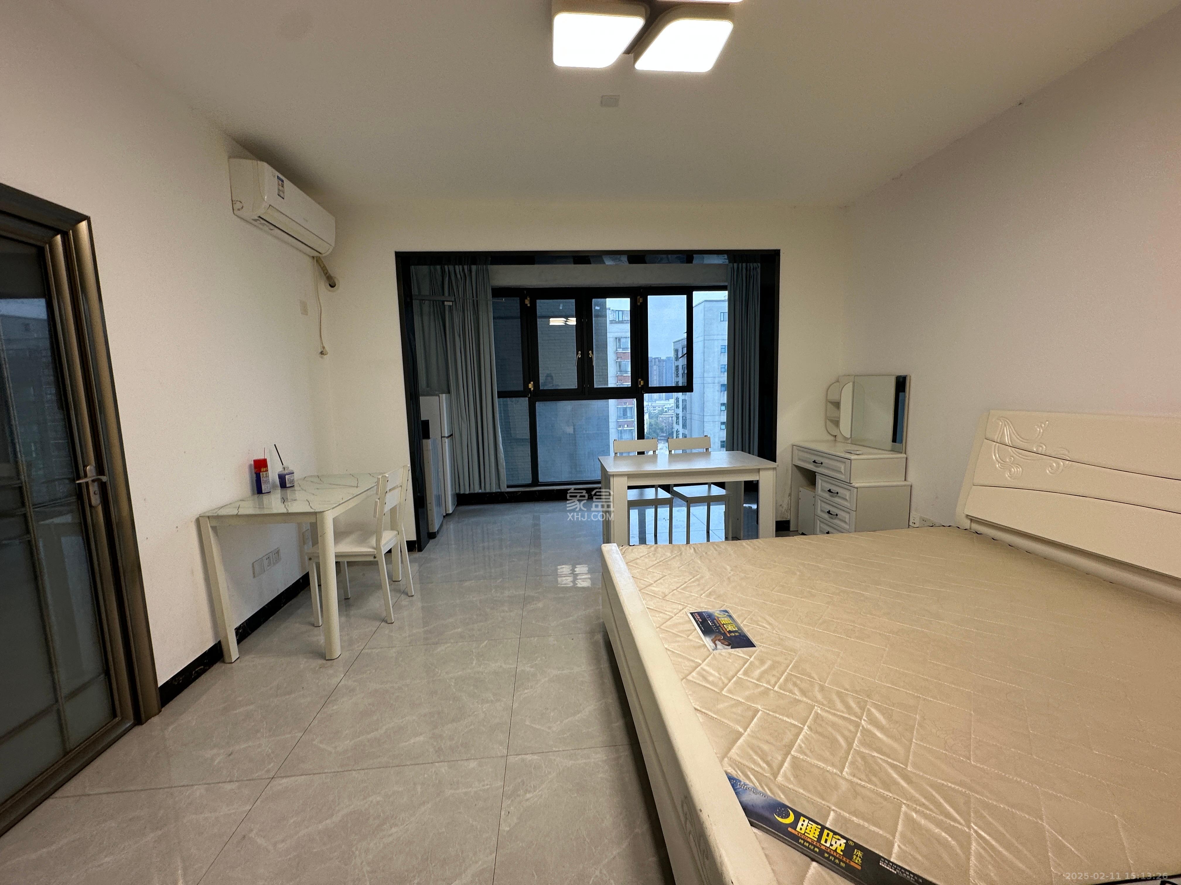 麓景裕园  1室1厅1卫   1450.00元/月室内图