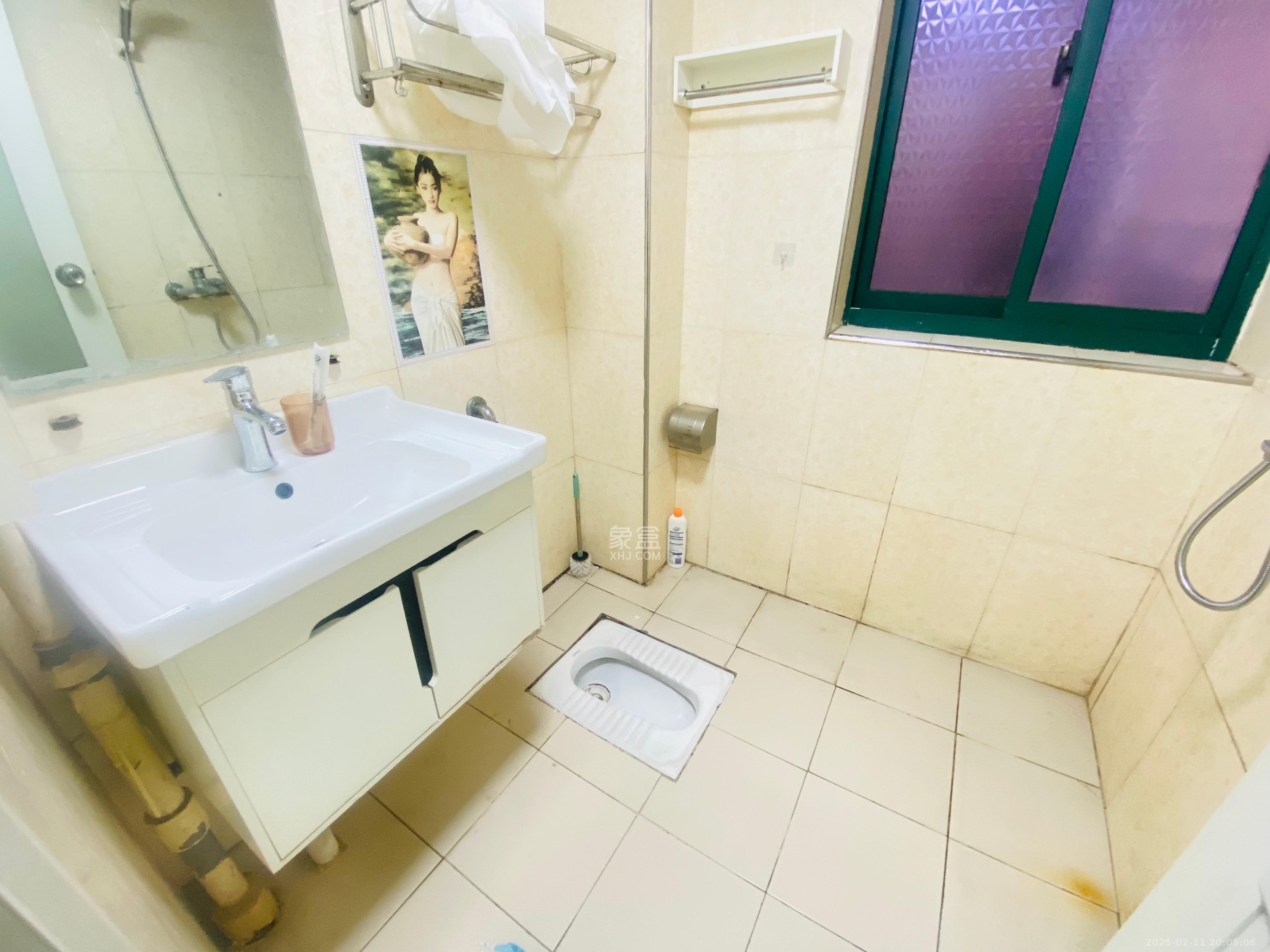 湖韵佳苑  2室2厅1卫    1600.0元/月室内图