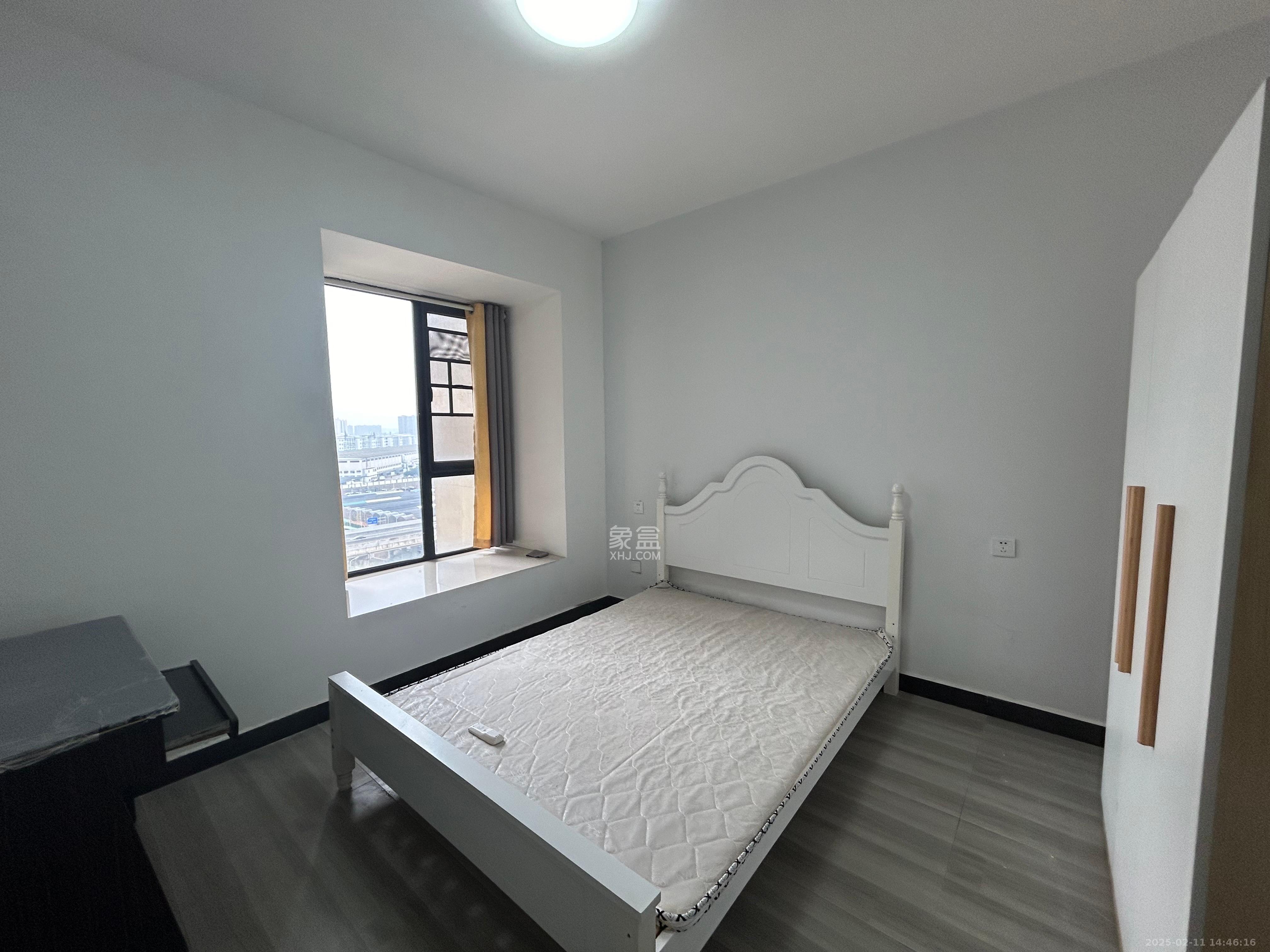 中建嘉和城  3室2厅2卫   2200.00元/月室内图