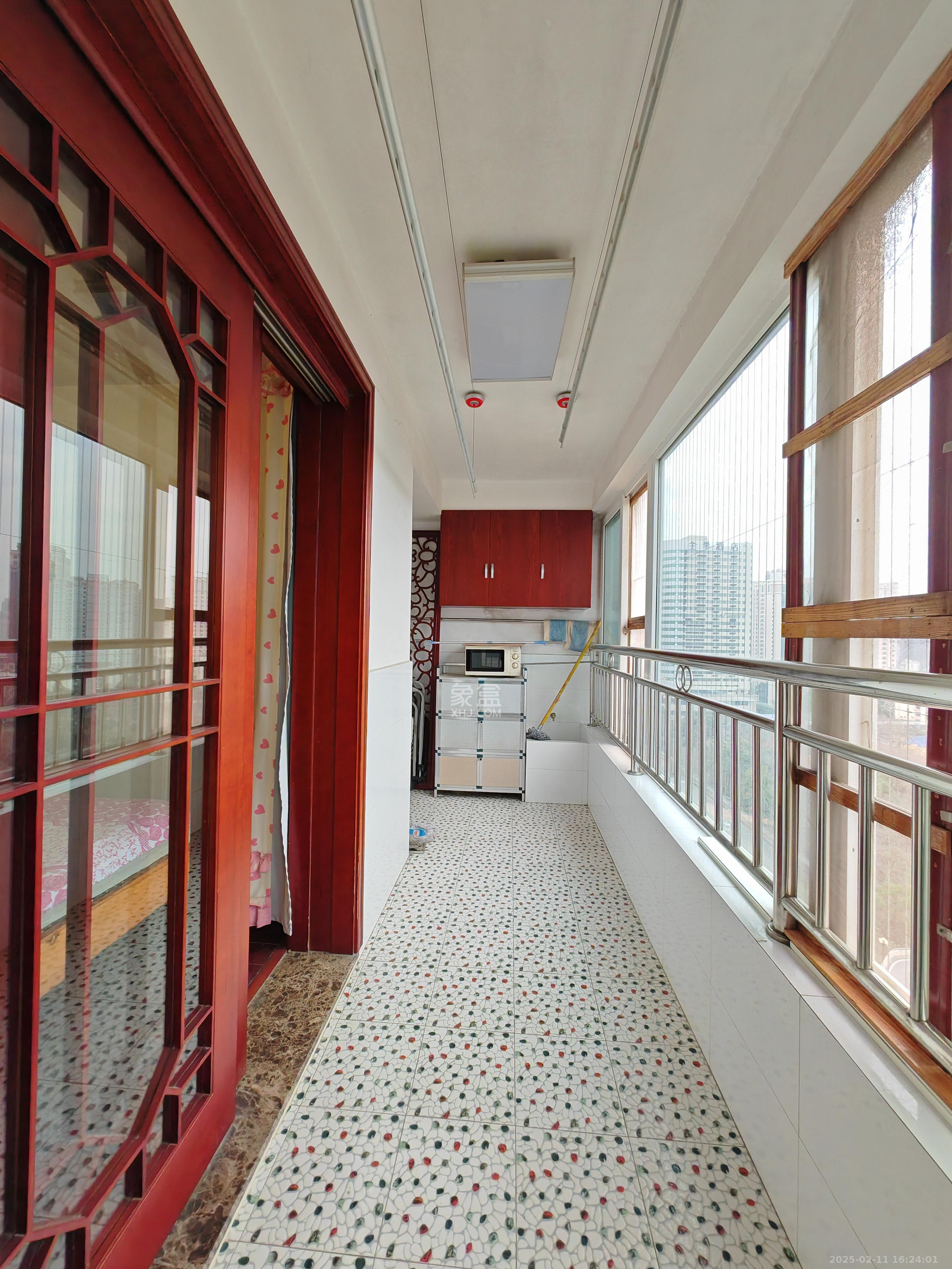 三重星都心 3室2厅2卫 3000.0元/月 三重星都心 3室2厅2卫 3000.0元/月室内图