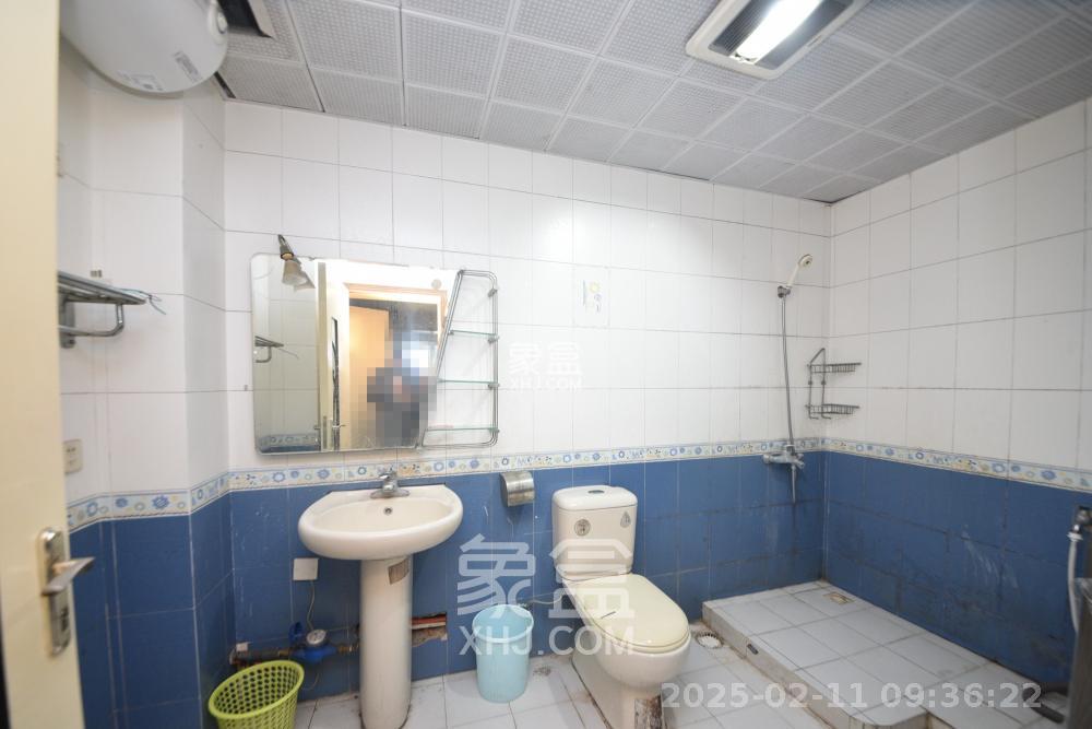 广济苑公寓 3室2厅2卫 2600.0元/月 广济苑公寓 3室2厅2卫 2600.0元/月室内图