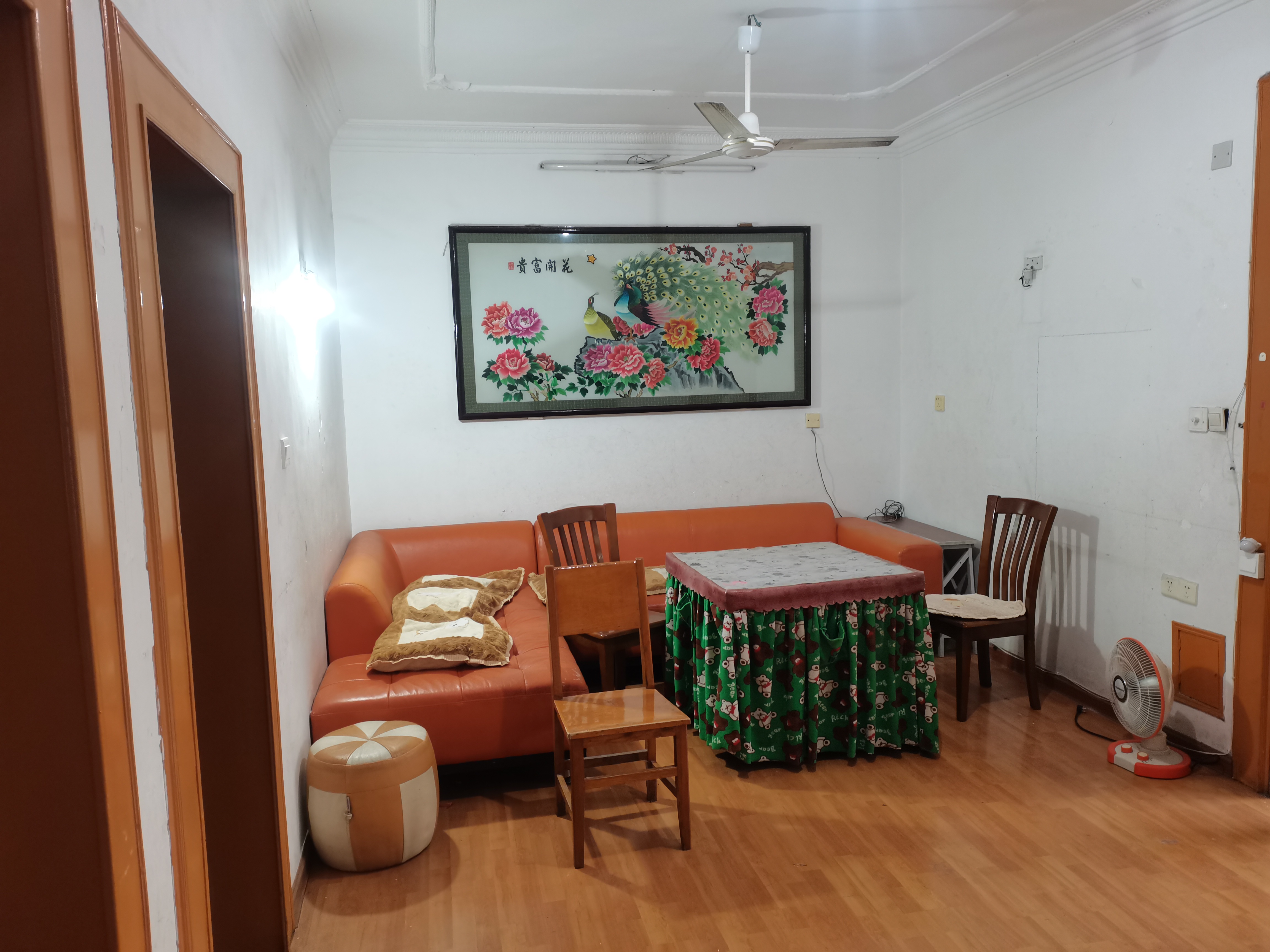 电力局家属楼 3室1厅1卫 1000.0元/月 电力局家属楼 3室1厅1卫 1000.0元/月户型图