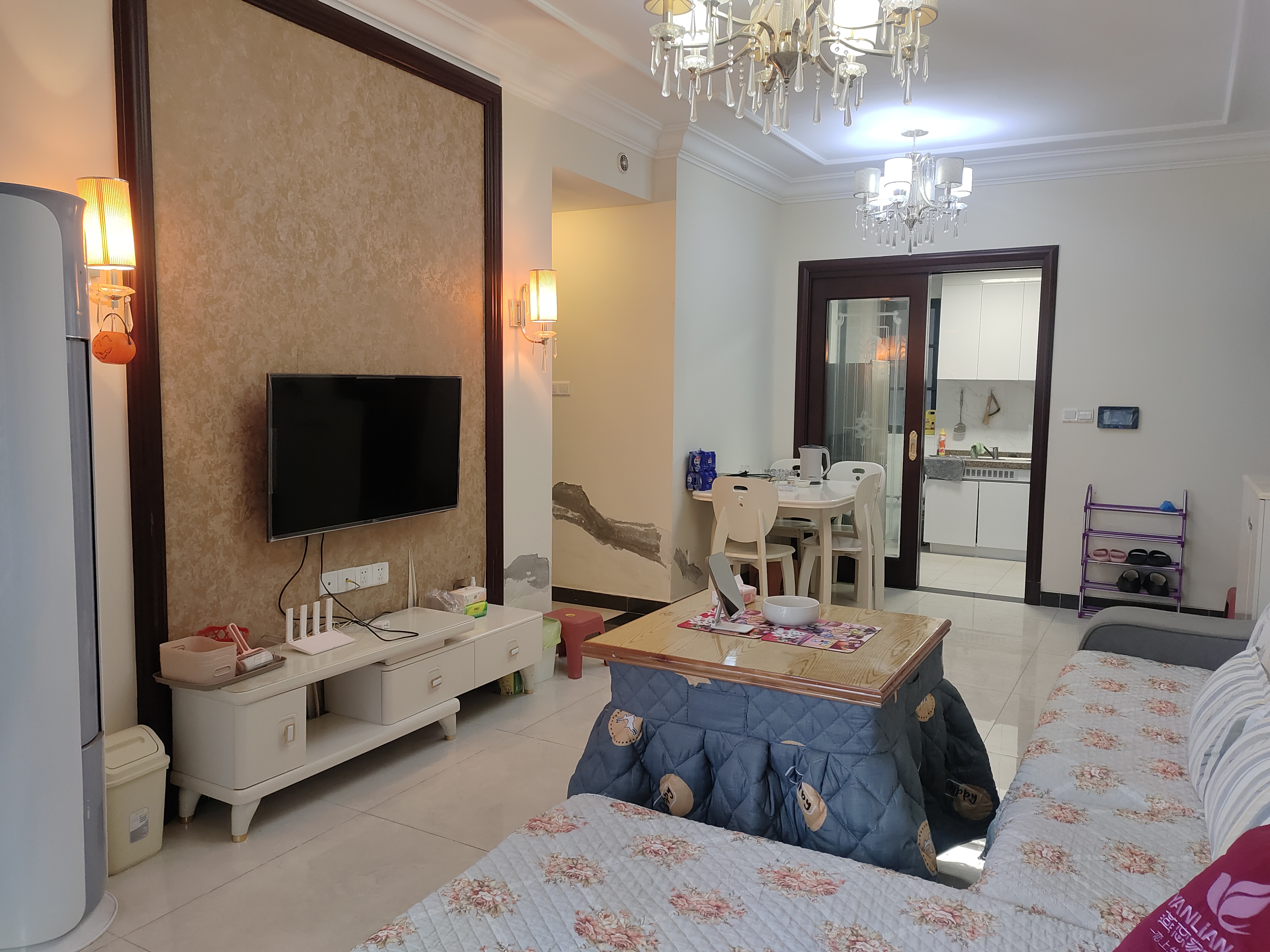 恒大华府 3室2厅1卫 1800.0元/月 恒大华府 3室2厅1卫 1800.0元/月室内图