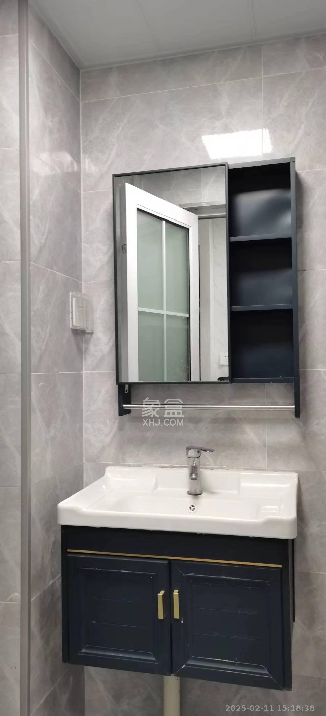 龙湖湘江星座(祺鑫星座公寓) 1室0厅0卫 1600.0元/月 龙湖湘江星座(祺鑫星座公寓) 1室0厅0卫 1600.0元/月室内图