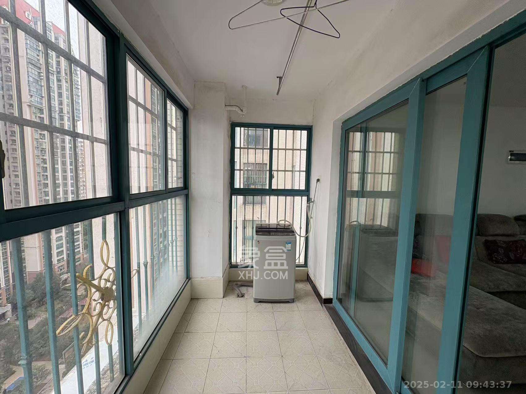 蝴蝶谷 1室2厅1卫 1800.0元/月 蝴蝶谷 1室2厅1卫 1800.0元/月室内图