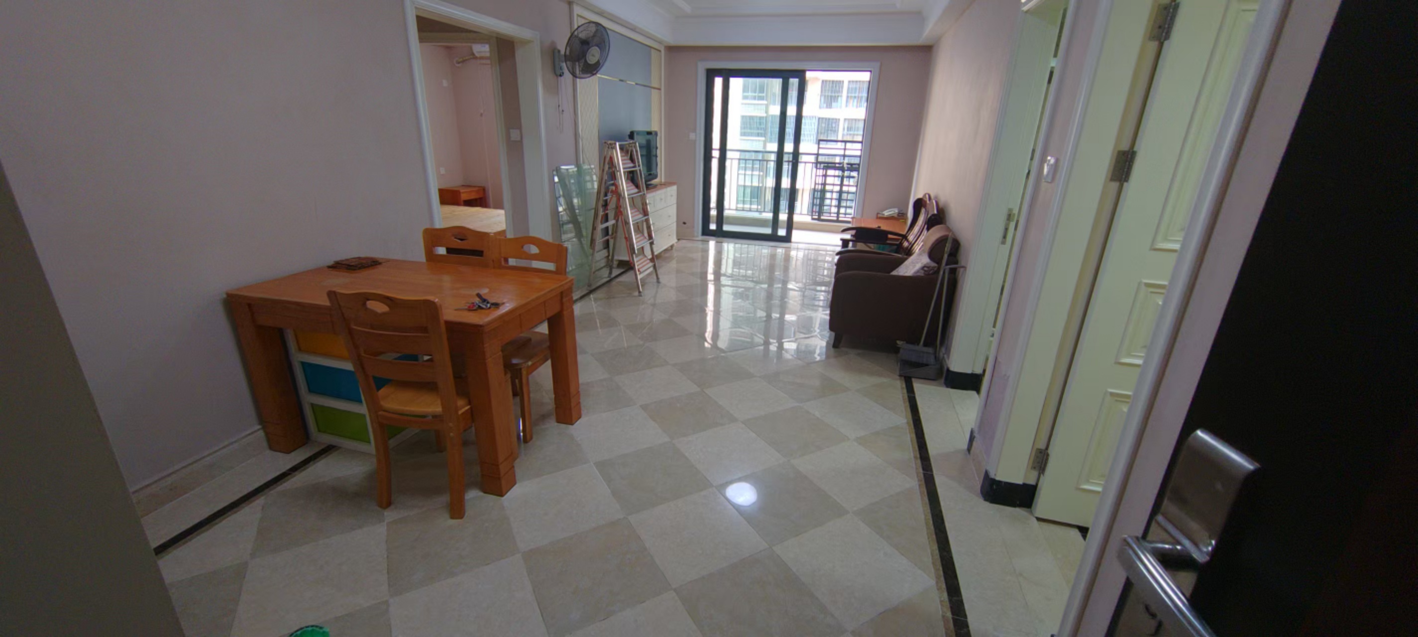 置地御海公馆  2室2厅1卫    102.0万 置地御海公馆  2室2厅1卫    102.0万室内图