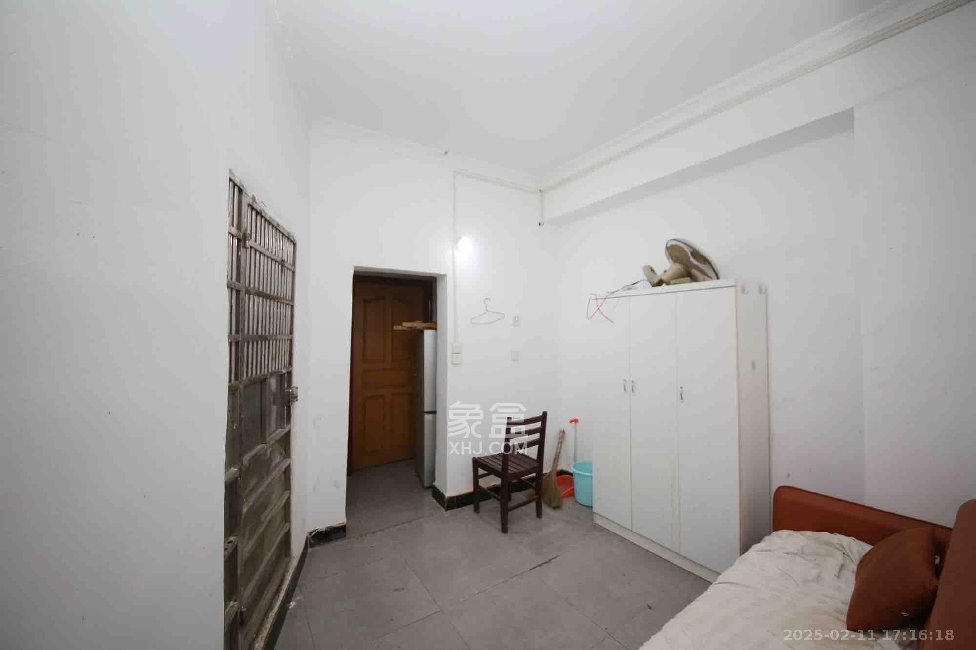 燕山街社区 1室1厅1卫 1200.0元/月 燕山街社区 1室1厅1卫 1200.0元/月室内图