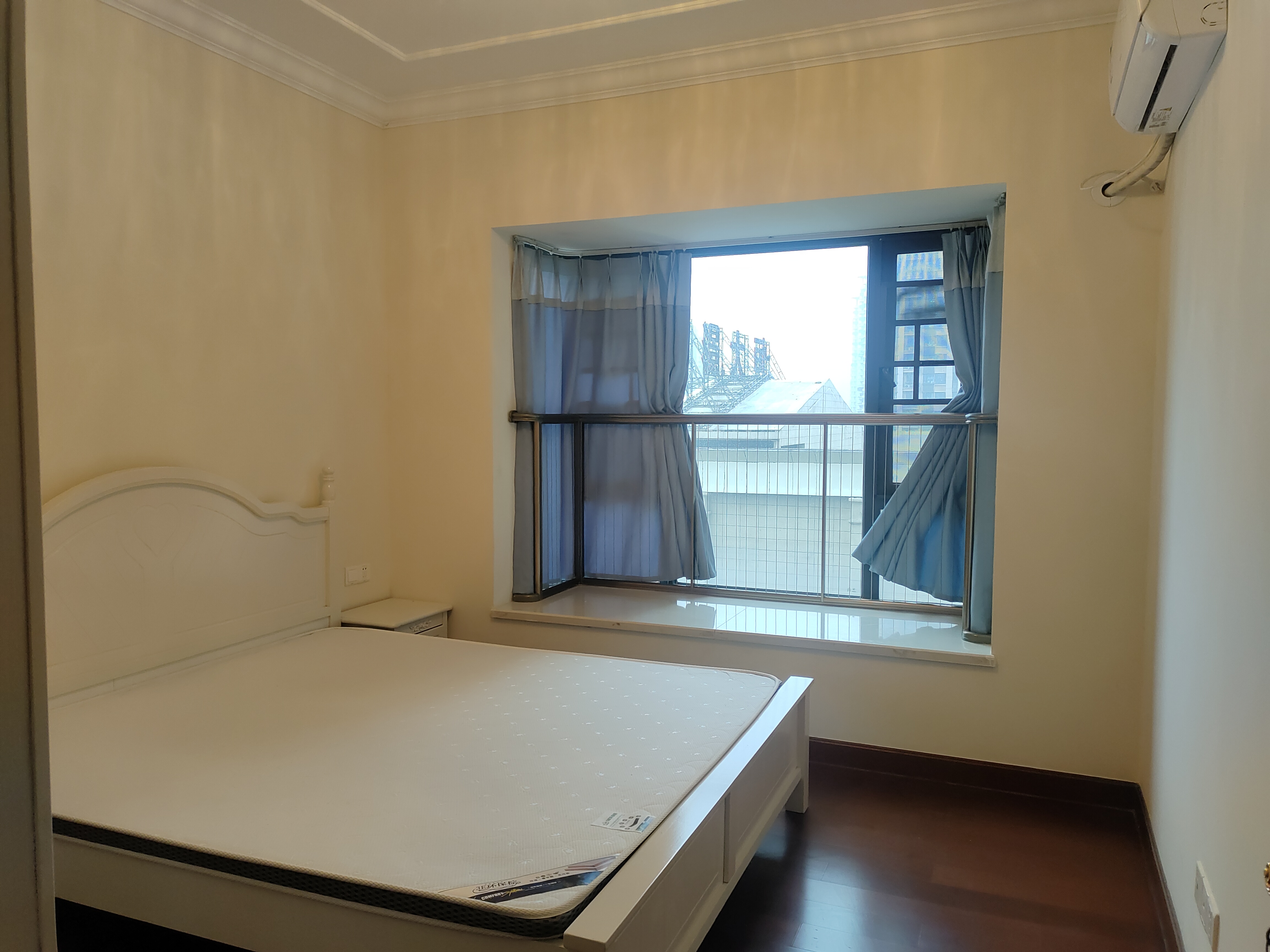 恒大华府 3室2厅1卫 1800.0元/月 恒大华府 3室2厅1卫 1800.0元/月室内图