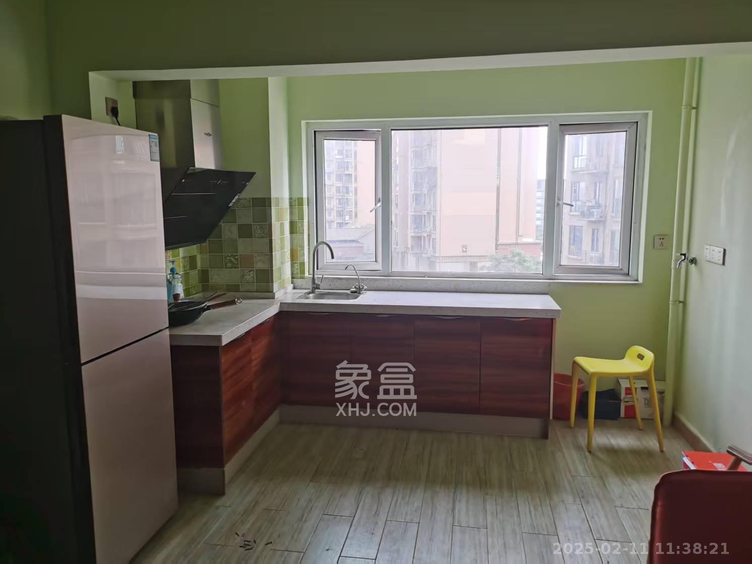 COCO蜜城  1室1厅1卫   2200.00元/月室内图