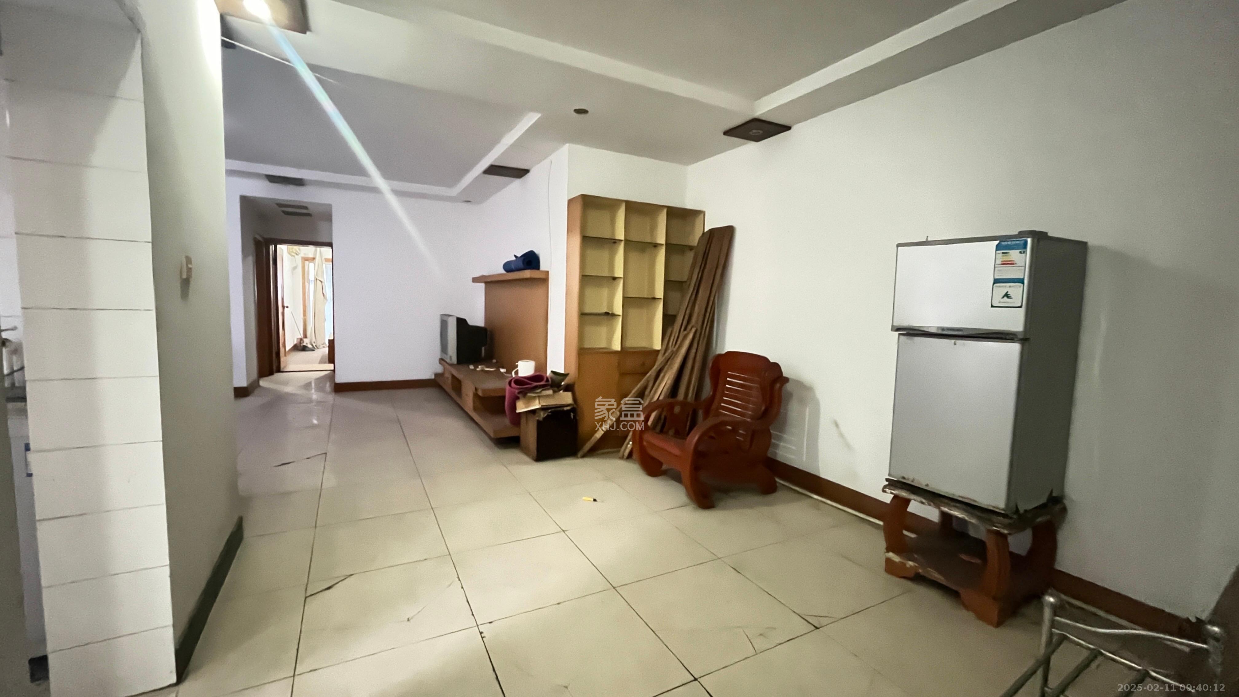 湘博楼 1室1厅1卫 1600.0元/月 湘博楼 1室1厅1卫 1600.0元/月室内图