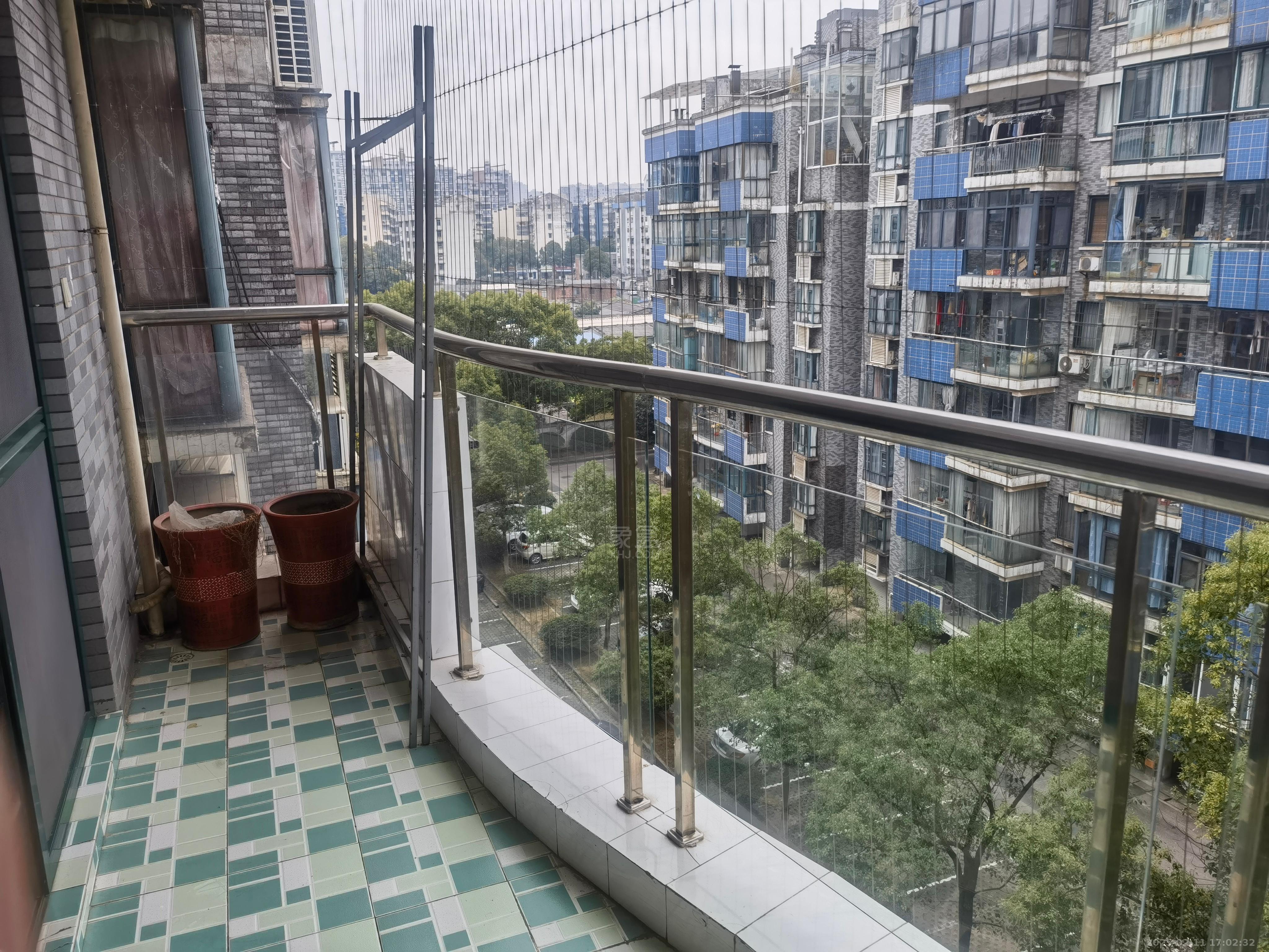 海创明珠花园 3室2厅1卫 1200.0元/月 海创明珠花园 3室2厅1卫 1200.0元/月室内图