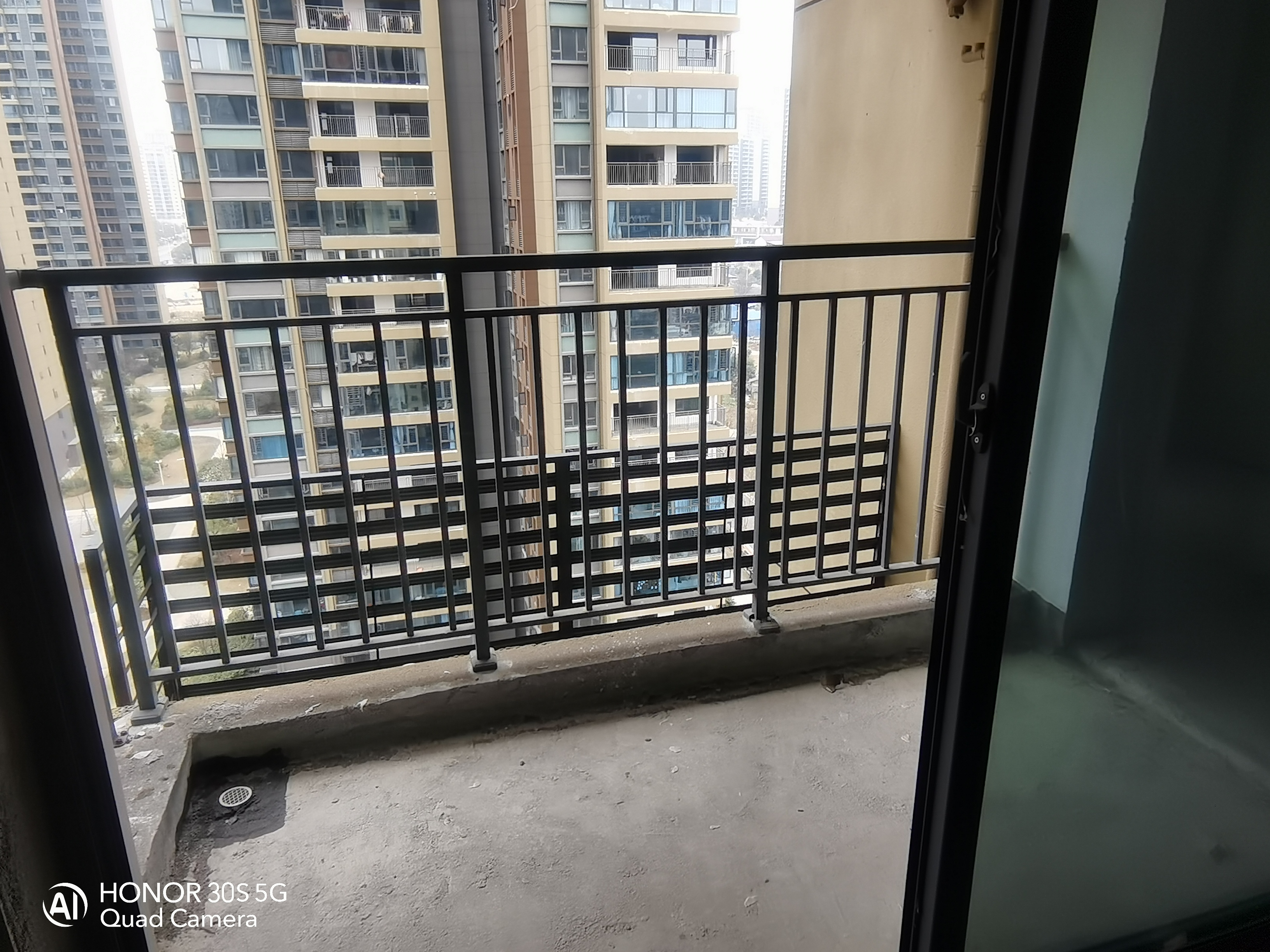 宁邦中心（二期公园里）  5室2厅2卫    130.0万室内图