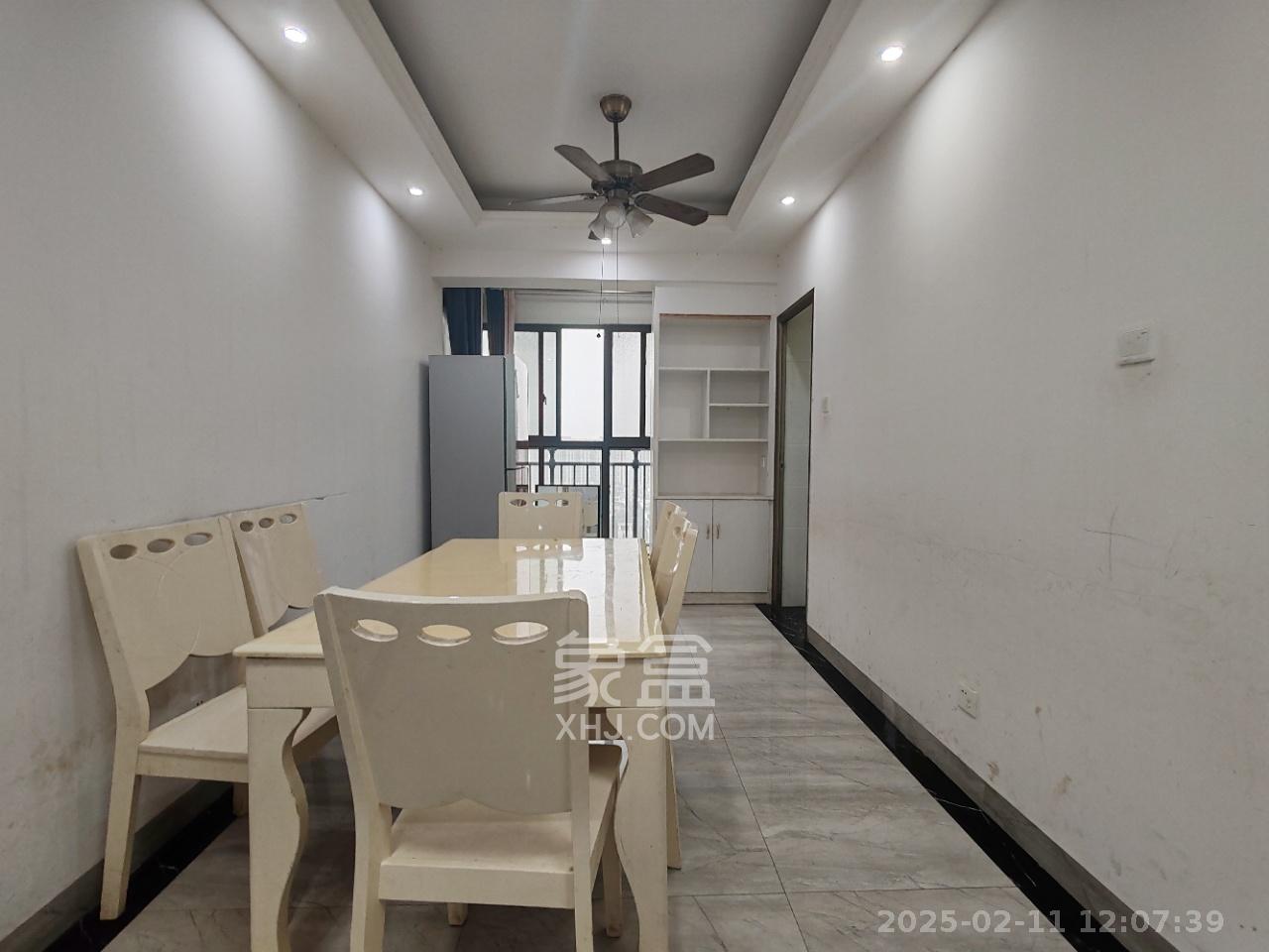 五矿格澜郡 4室2厅2卫 2000.0元/月 五矿格澜郡 4室2厅2卫 2000.0元/月室内图