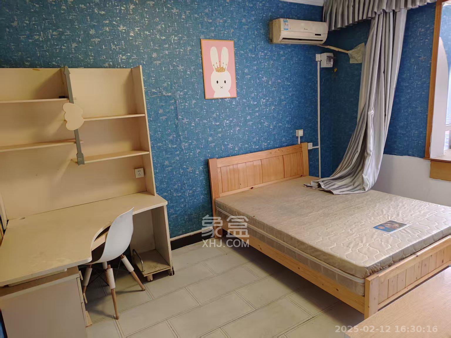 芙蓉上河图 5室2厅1卫 2500.0元/月 芙蓉上河图 5室2厅1卫 2500.0元/月室内图