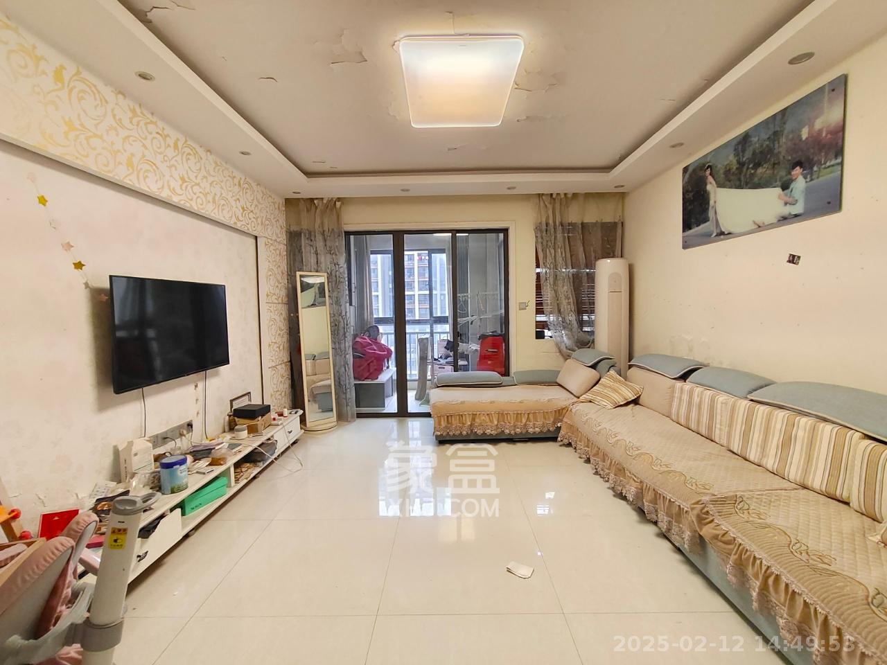 旭辉华庭  3室2厅2卫   2000.00元/月室内图