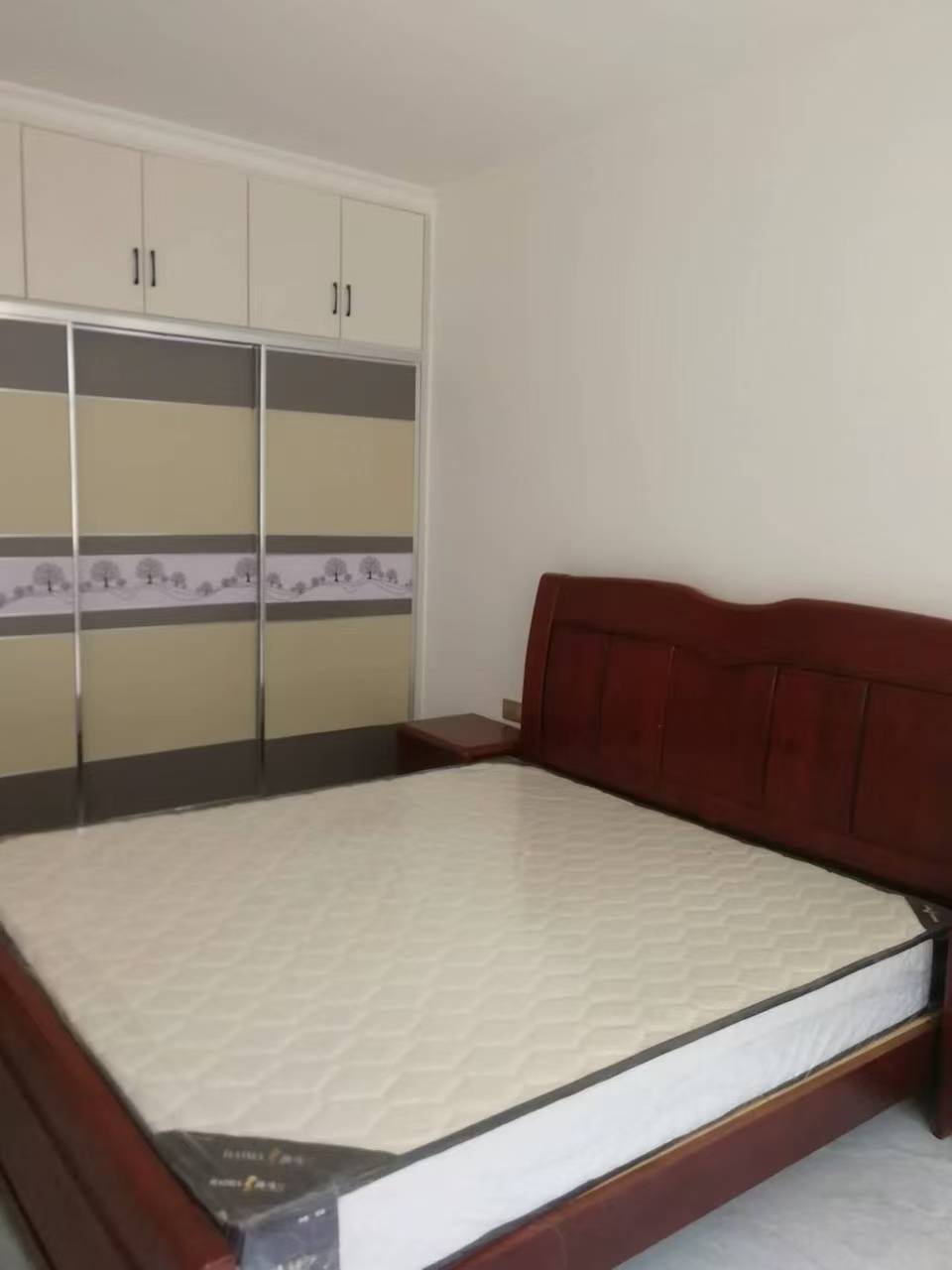 互助小区 3室2厅2卫 1800.0元/月 互助小区 3室2厅2卫 1800.0元/月室内图