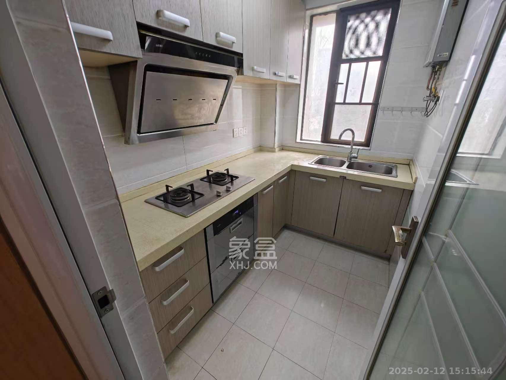 旭辉御府  1室1厅1卫    2200.0元/月户型图