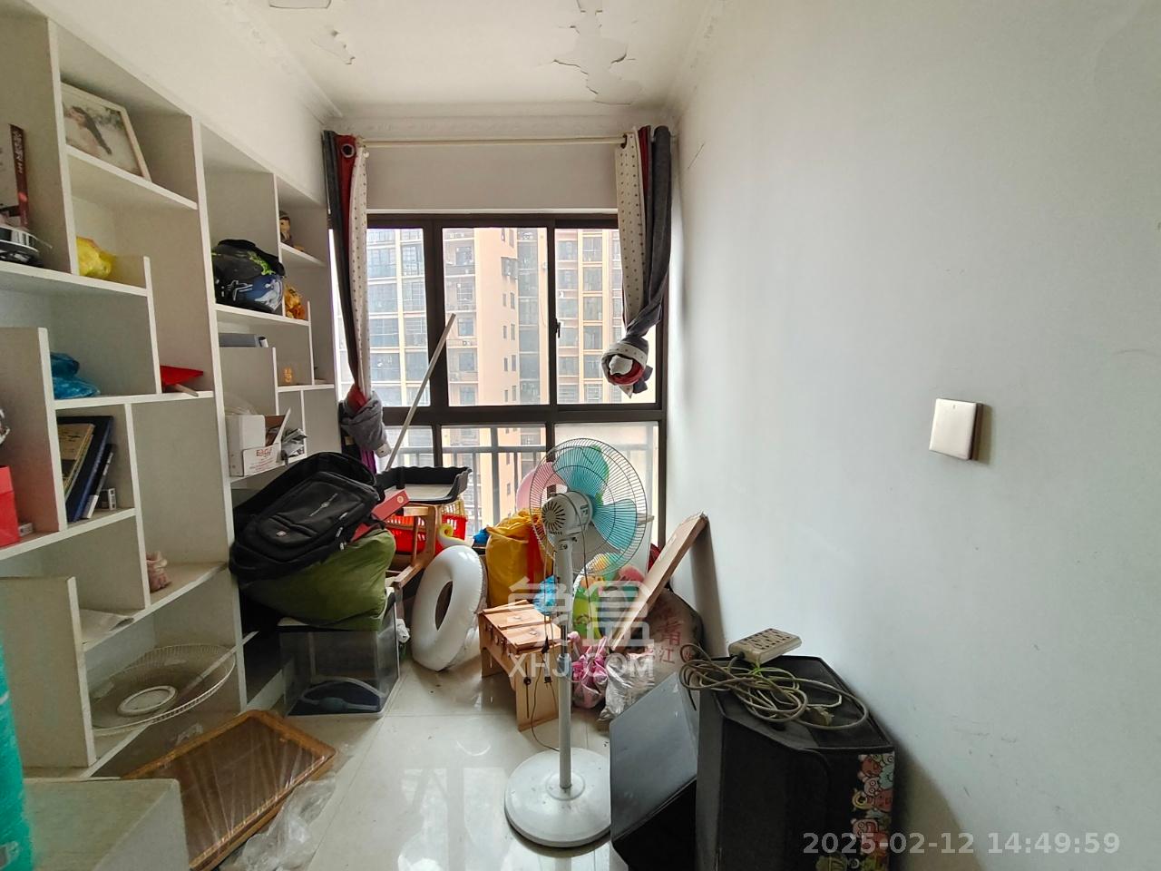 旭辉华庭  3室2厅2卫   2000.00元/月室内图