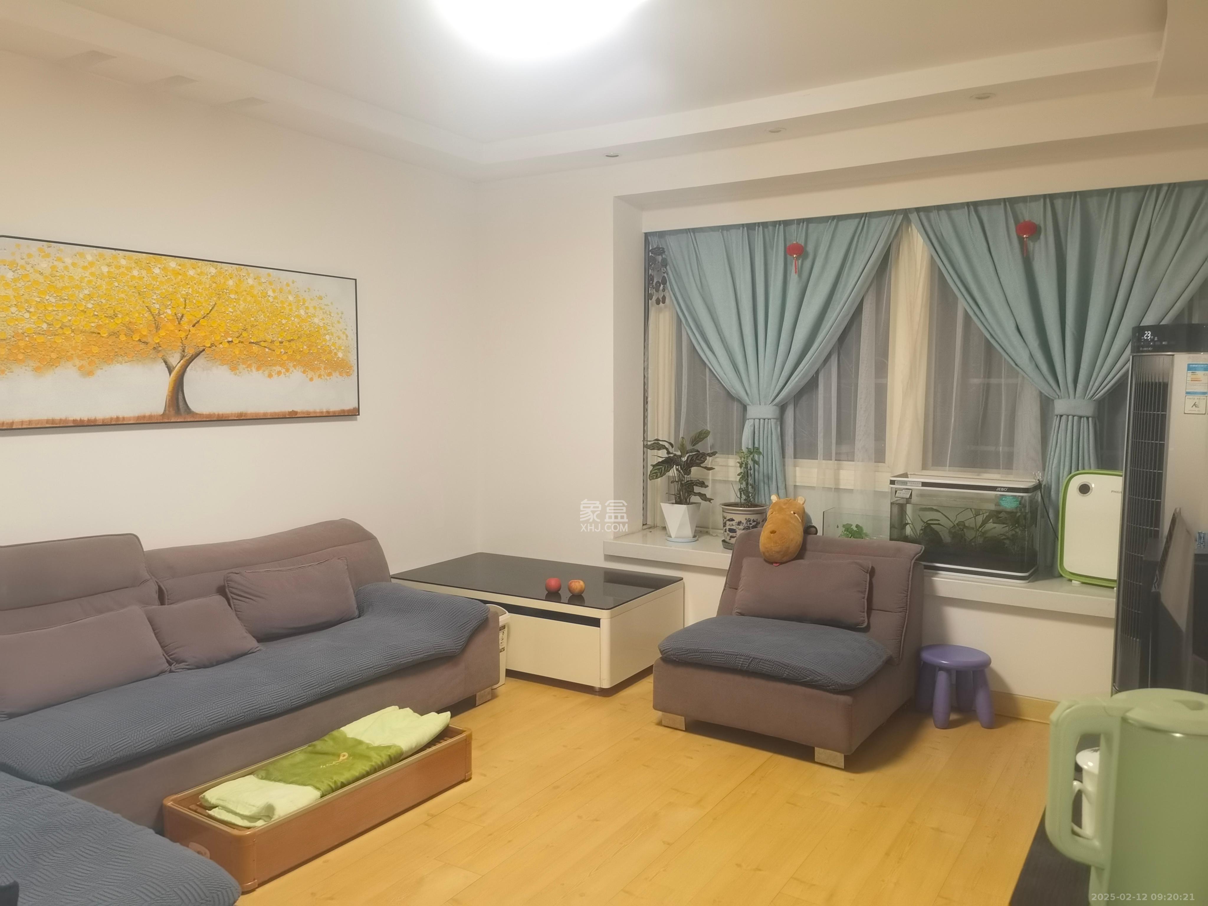 鑫天花园 2室2厅1卫 2300.0元/月 鑫天花园 2室2厅1卫 2300.0元/月室内图