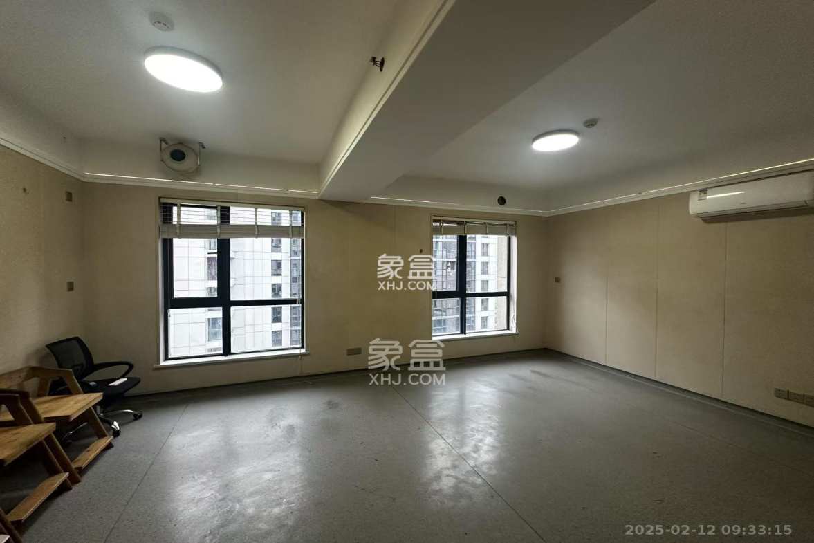 德思勤城市广场(宝格丽公寓)  3室2厅1卫    3800.0元/月 德思勤城市广场(宝格丽公寓)  3室2厅1卫    3800.0元/月室内图