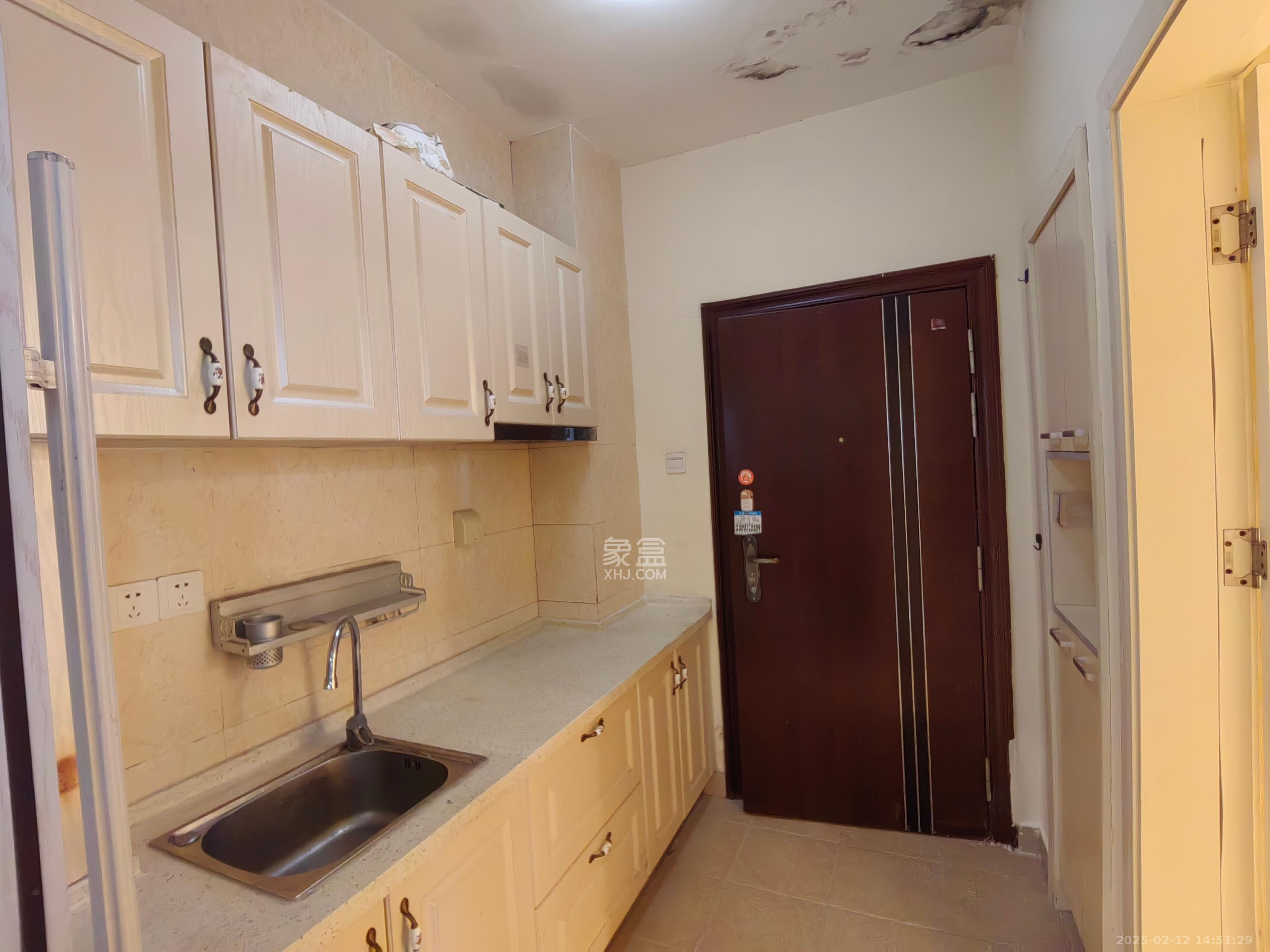 万芙锦城  1室1厅1卫    1800.0元/月 万芙锦城  1室1厅1卫    1800.0元/月室内图