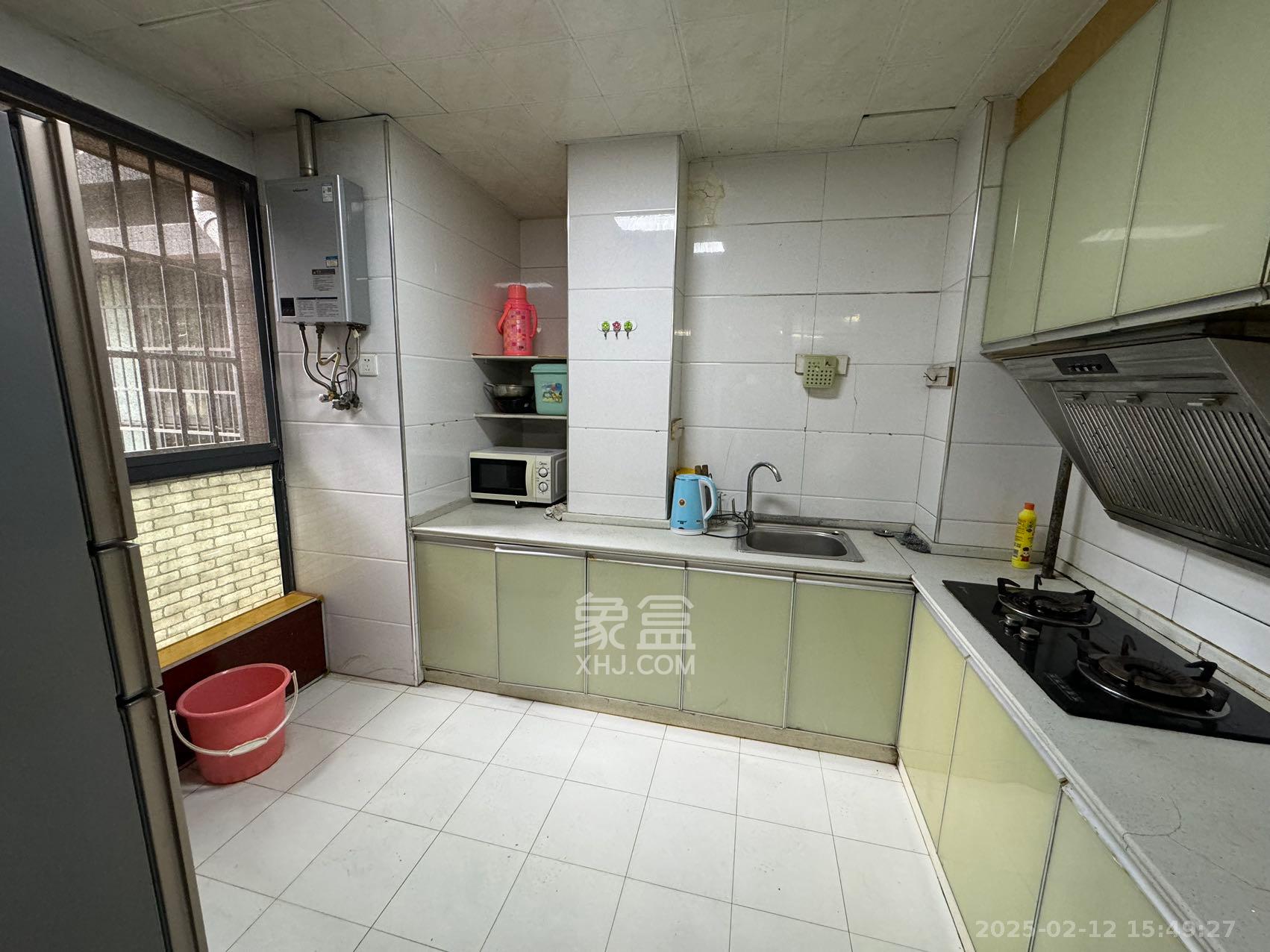 金水湾 3室2厅1卫 1500.0元/月 金水湾 3室2厅1卫 1500.0元/月室内图