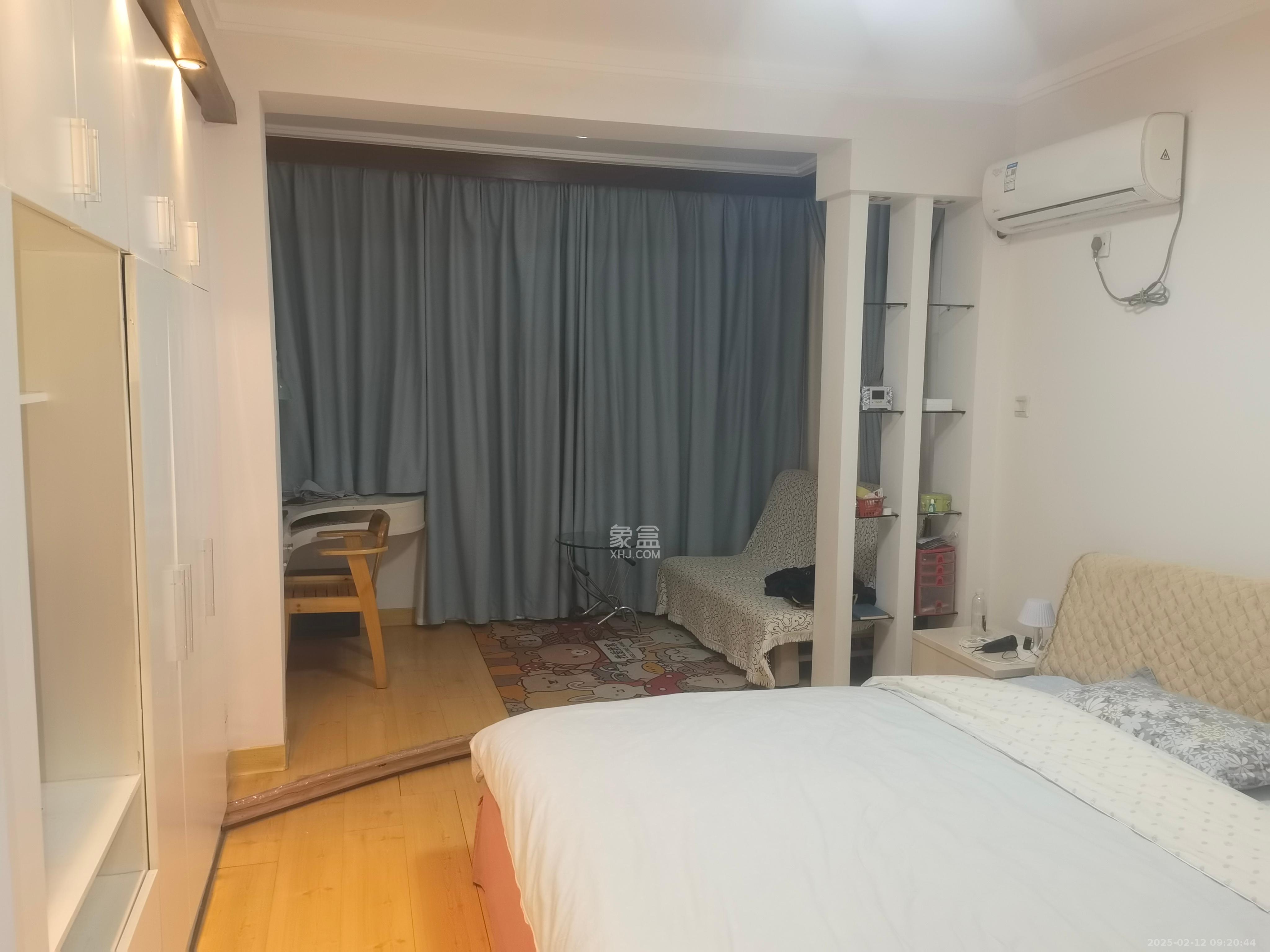 鑫天花园 2室2厅1卫 2300.0元/月 鑫天花园 2室2厅1卫 2300.0元/月室内图