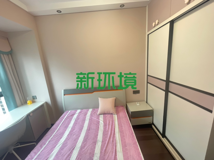 福天中央公馆  3室2厅2卫   110.00万客厅