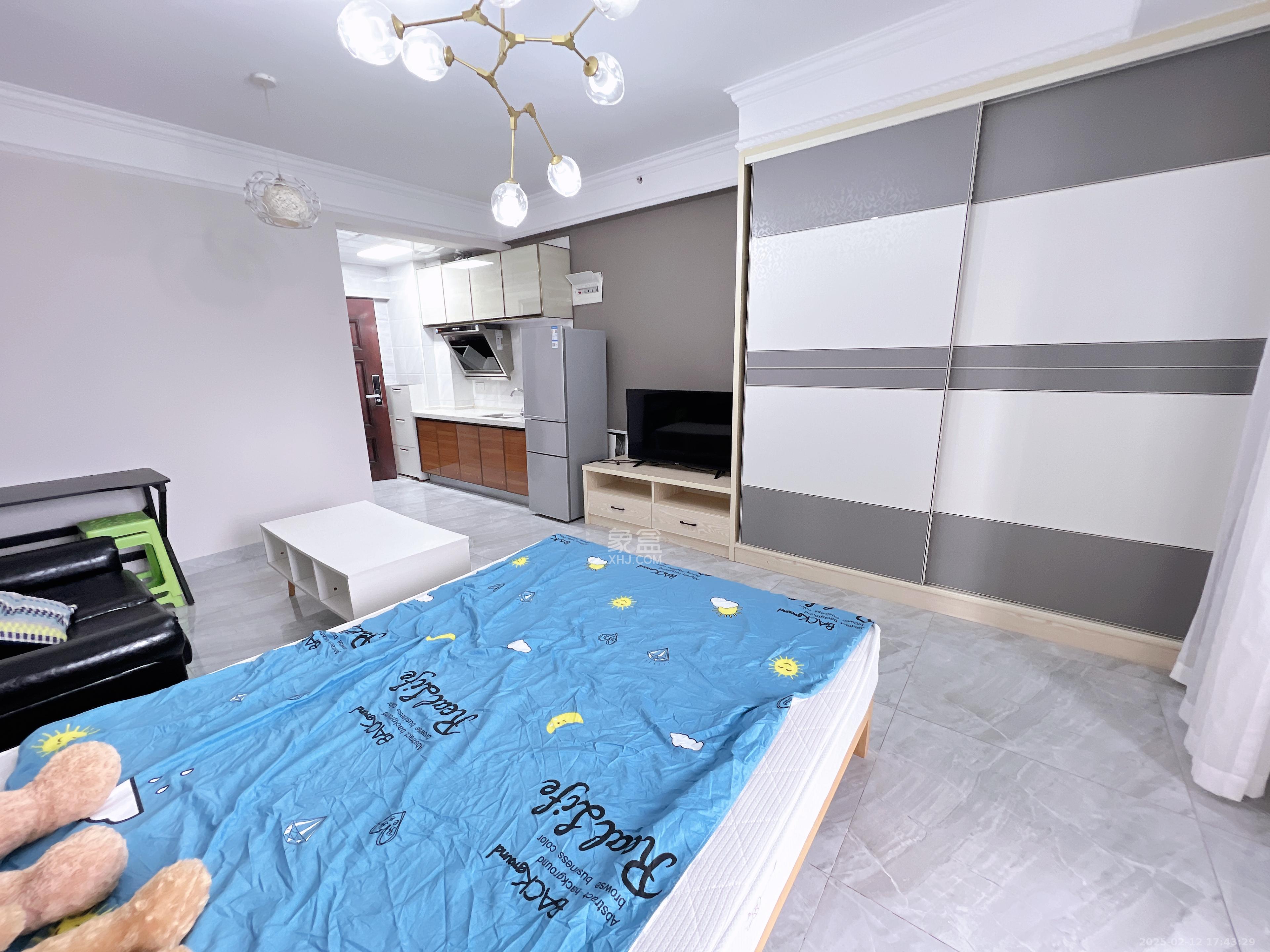 中交里城  1室1厅1卫   1750.00元/月室内图