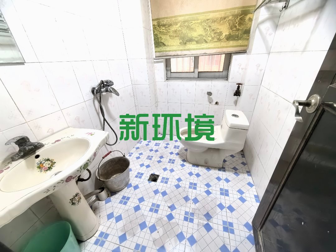 嘉信花园  1室0厅0卫   58.00万卫生间