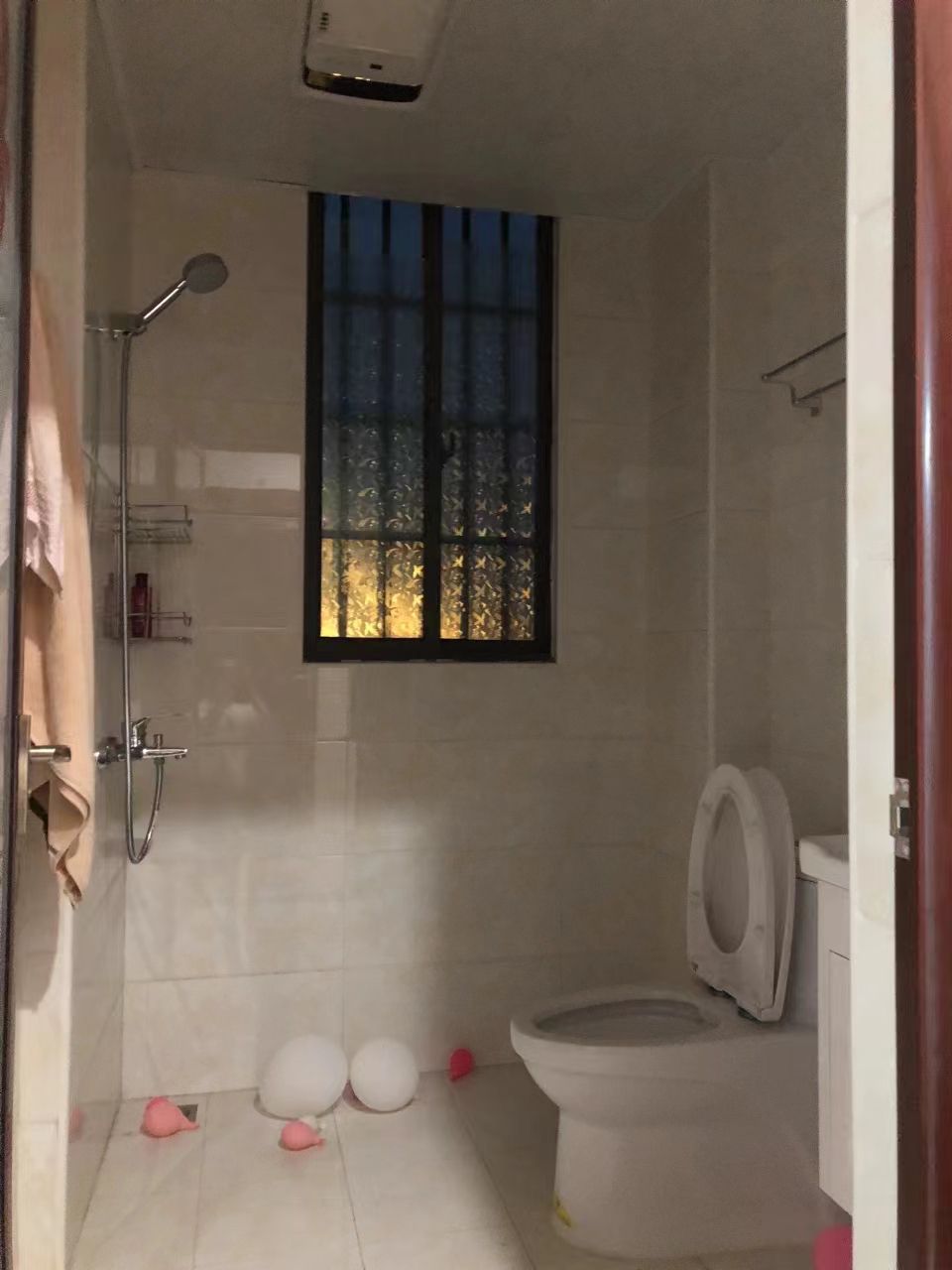 紫御华府 3室2厅1卫 2000.0元/月 紫御华府 3室2厅1卫 2000.0元/月室内图